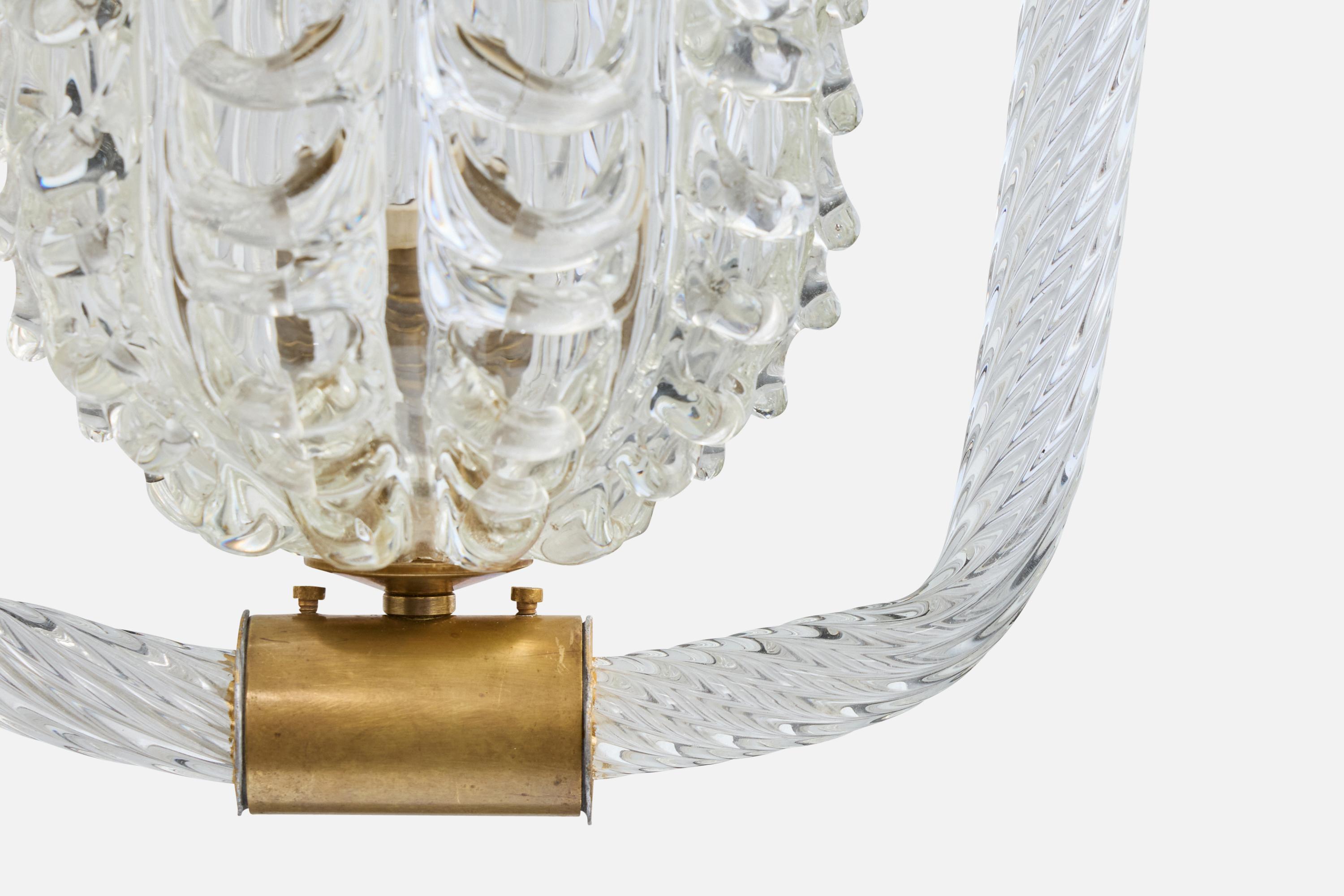 Designer italiano, lampada a sospensione, vetro, ottone, Italia, anni '40 In condizioni buone in vendita a High Point, NC