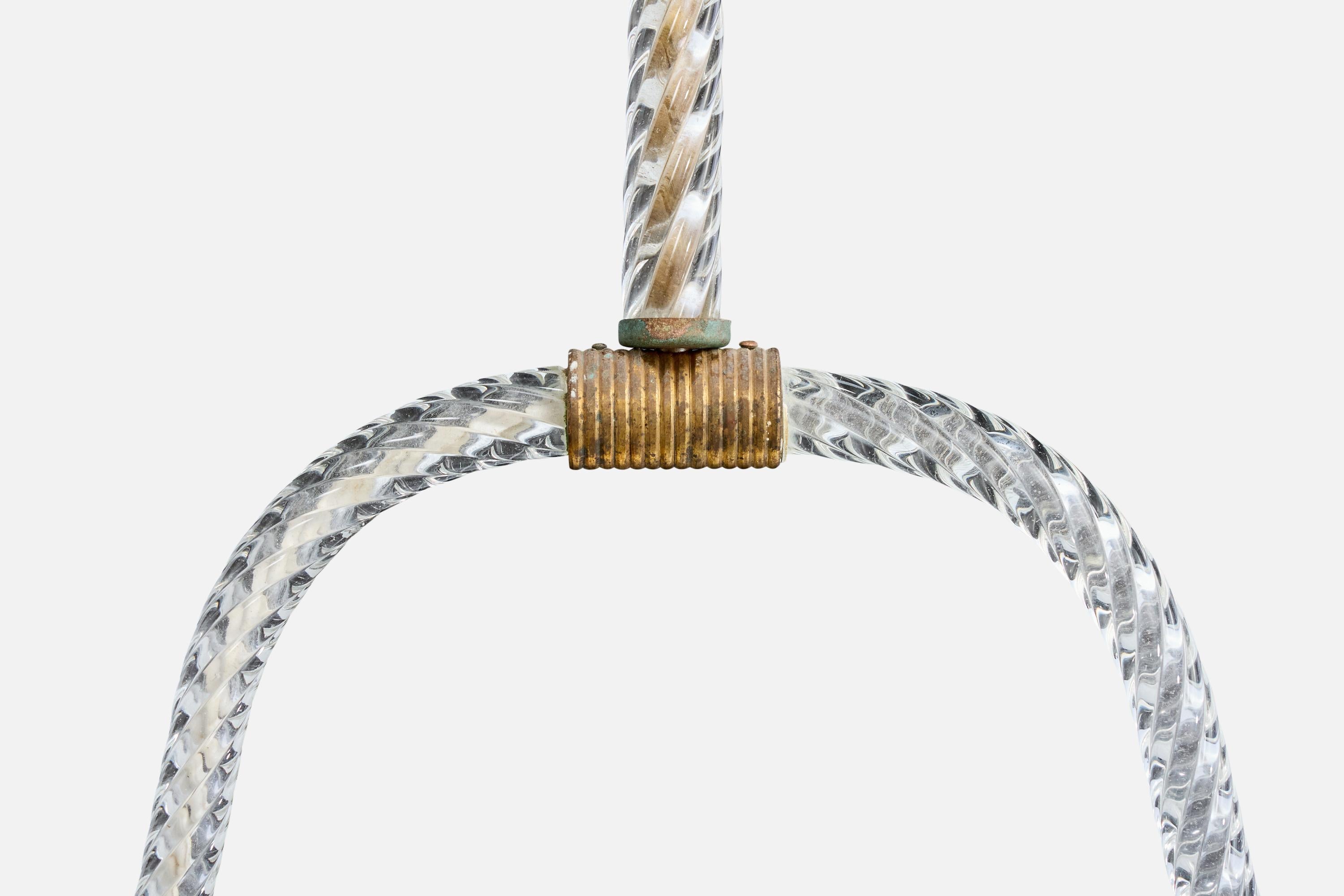 Metà XX secolo Designer italiano, lampada a sospensione, vetro, ottone, Italia, anni '40 in vendita