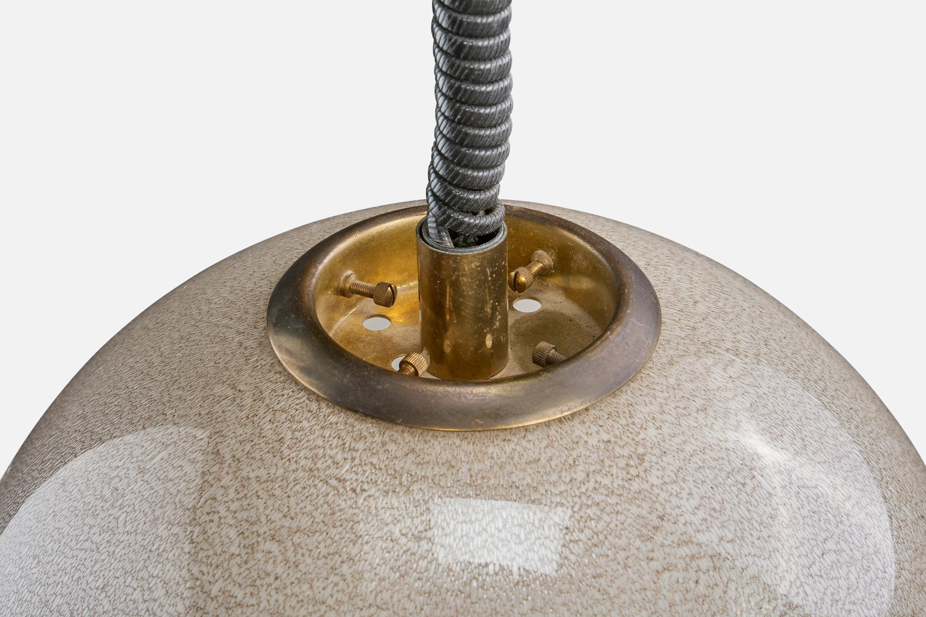 Italienische Designerin, Pendelleuchte, Glas, Messing, Italien, 1960er Jahre im Angebot 2