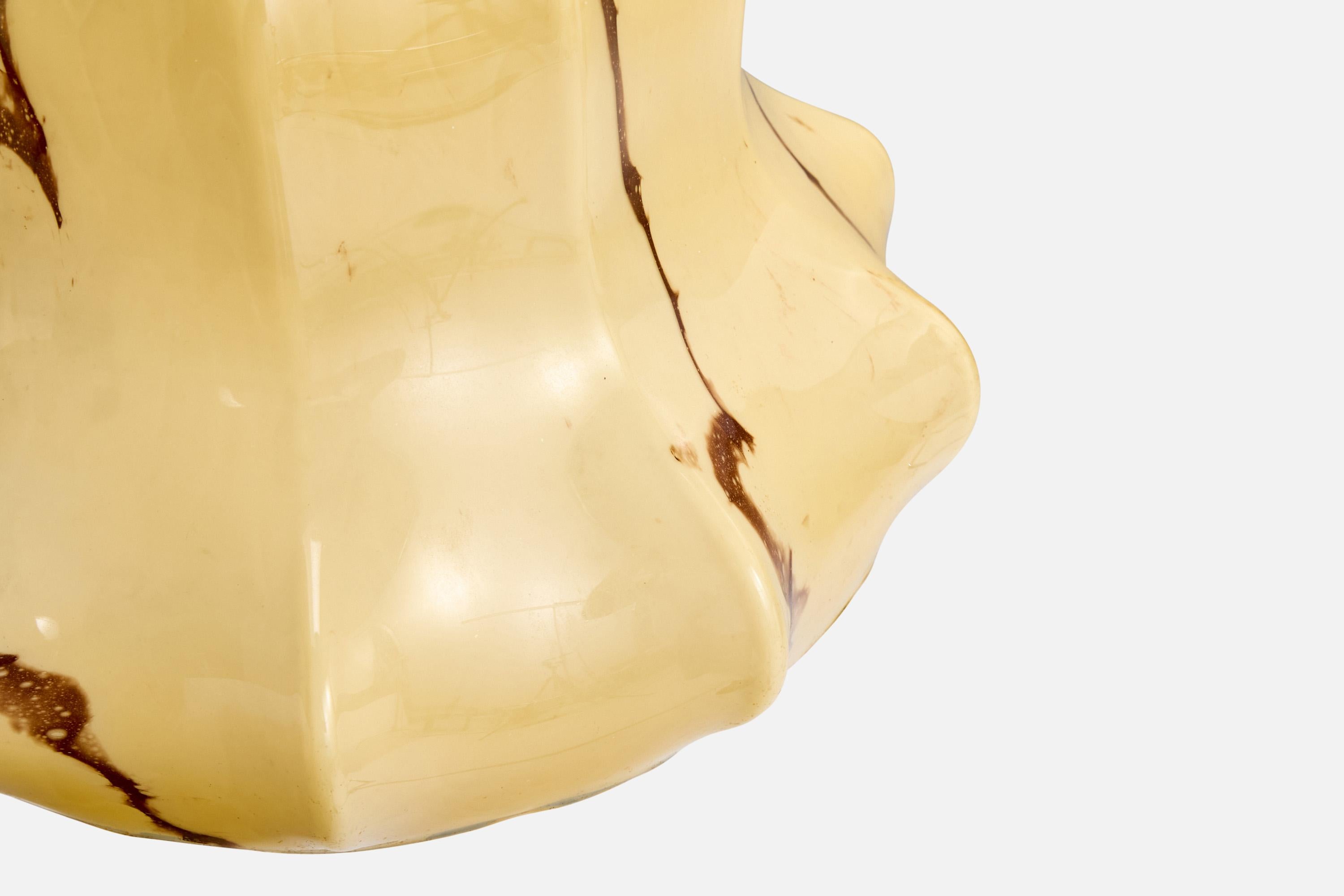 Designer italien, lampe suspendue, verre, laiton, métal, Italie, années 1970 en vente 1