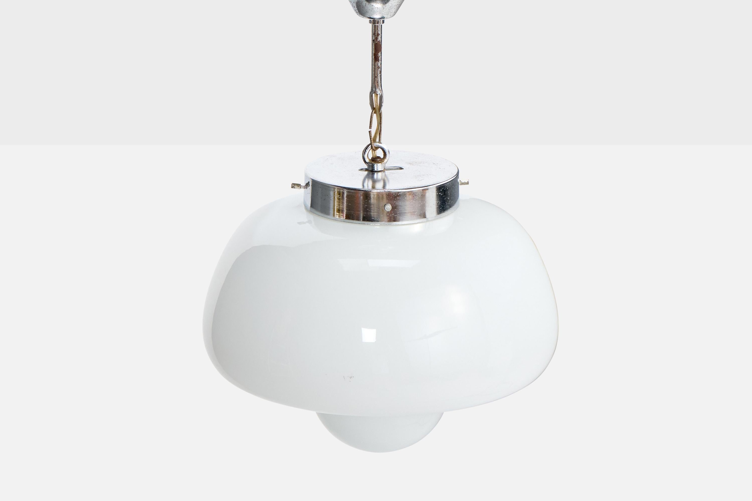Italiano Designer italiano, lampada a sospensione, vetro, cromo, Italia, anni '60 in vendita
