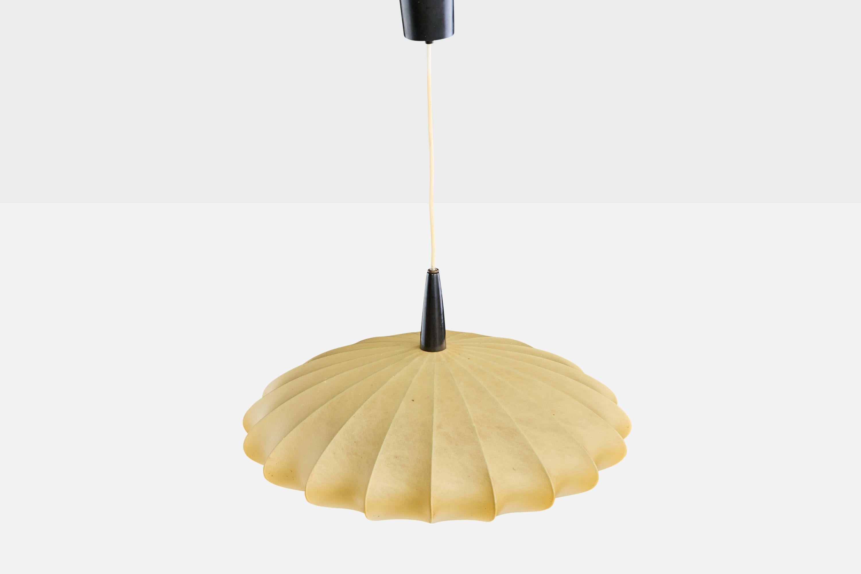 Italiano Designer italiano, Lampada a sospensione, Resina, Italia, anni '1960 in vendita