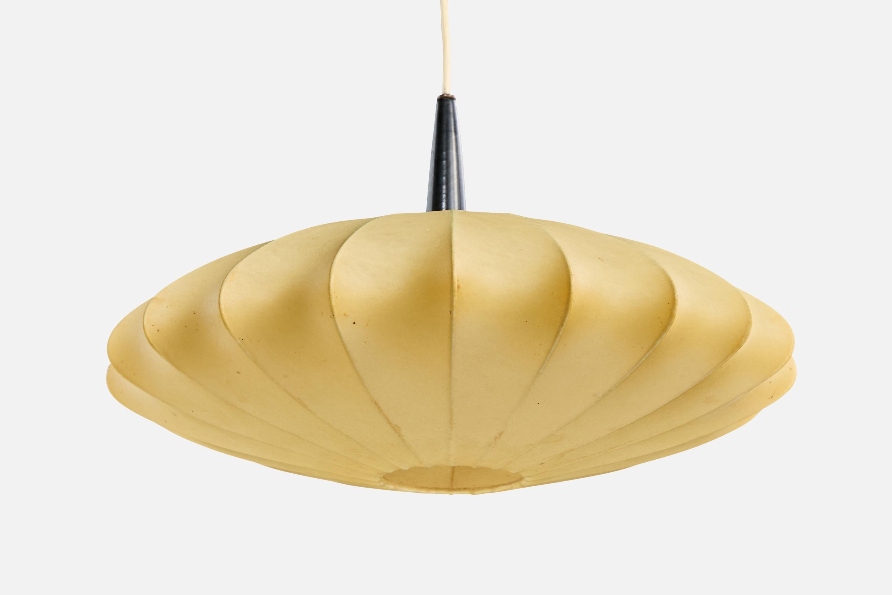 Designer italiano, Lampada a sospensione, Resina, Italia, anni '1960 In condizioni buone in vendita a High Point, NC
