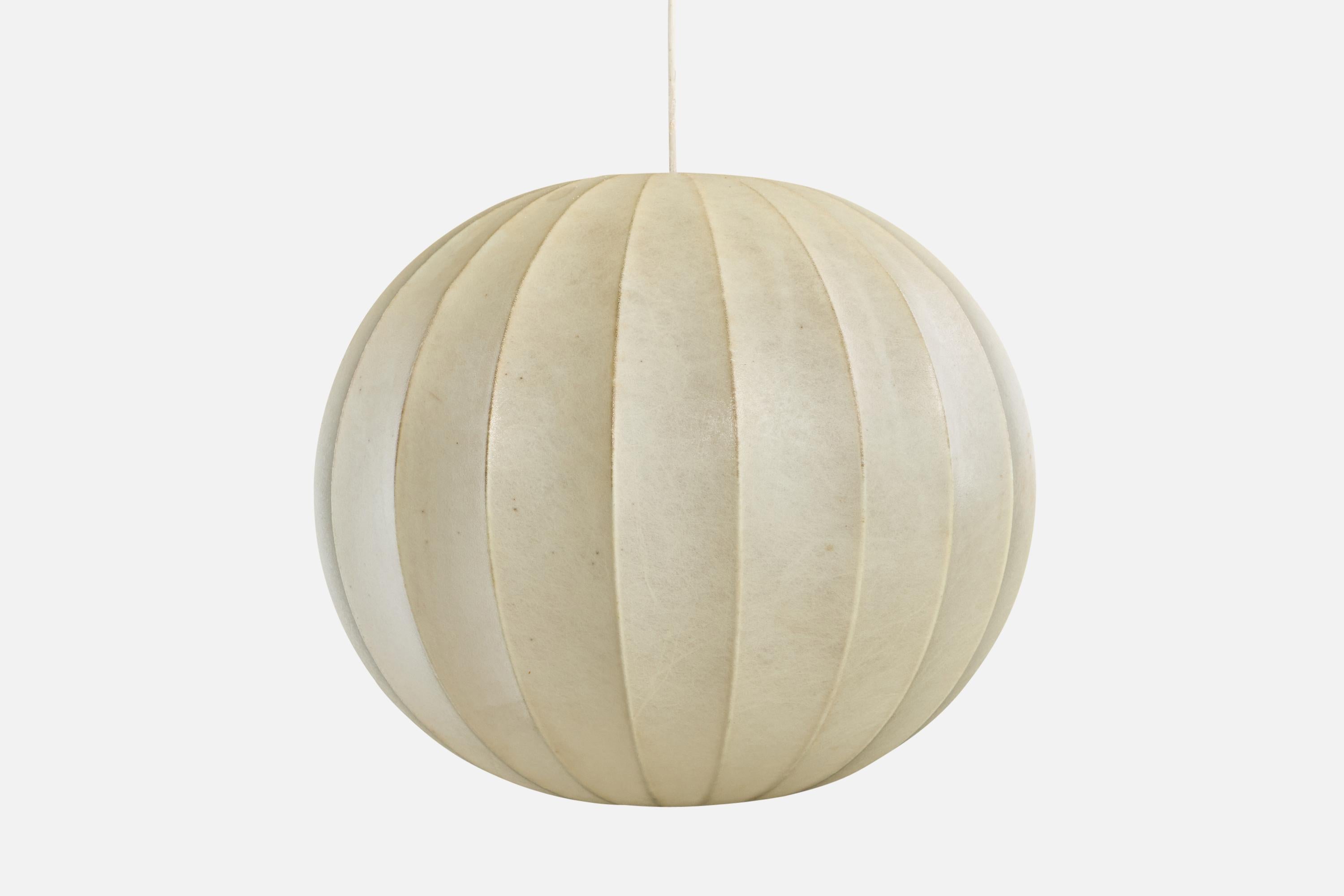Designer italiano, Lampada a sospensione, Resina, Italia, anni '1960 In condizioni buone in vendita a High Point, NC