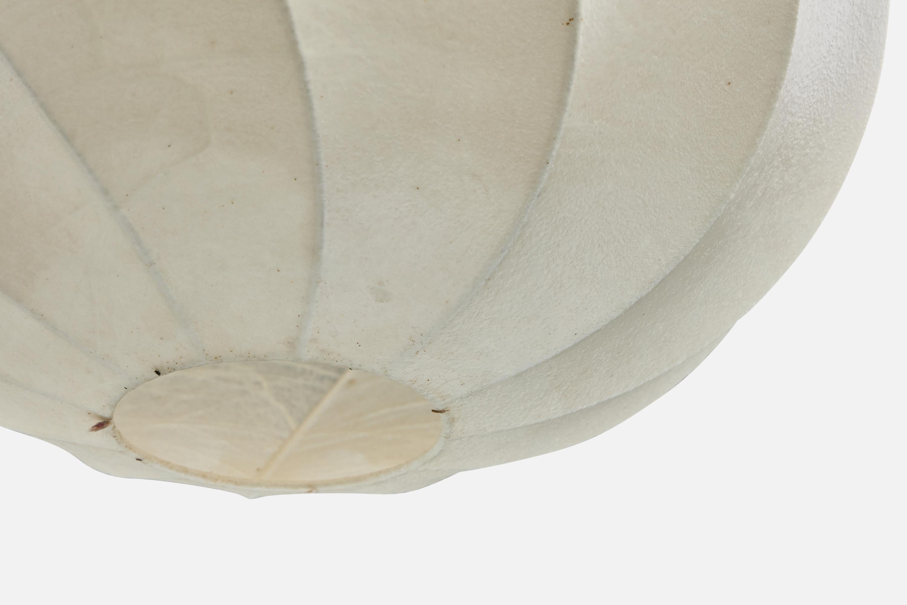 Metà XX secolo Designer italiano, Lampada a sospensione, Resina, Italia, anni '1960 in vendita