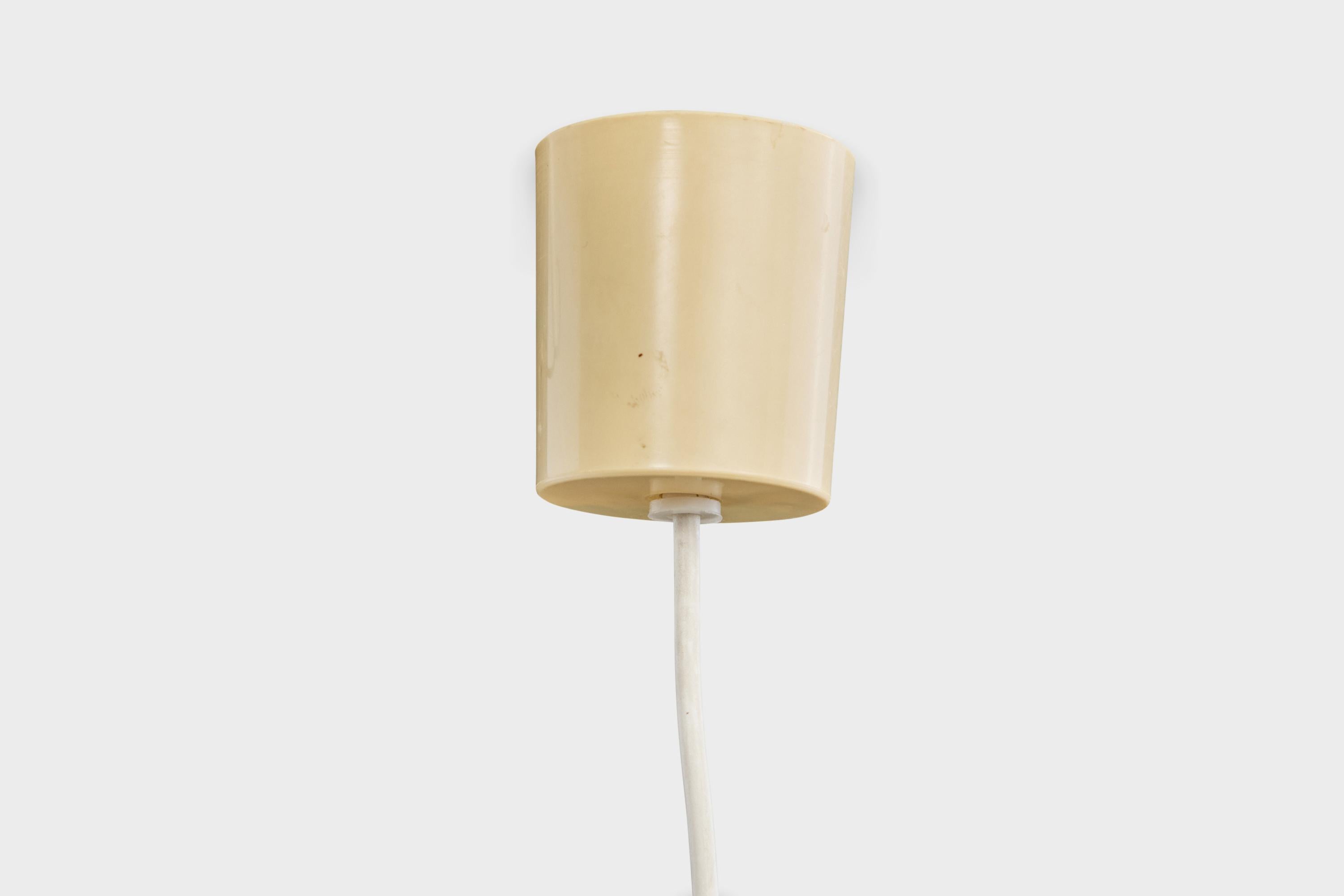 Designer italiano, Lampada a sospensione, Resina, Italia, anni '1960 in vendita 3