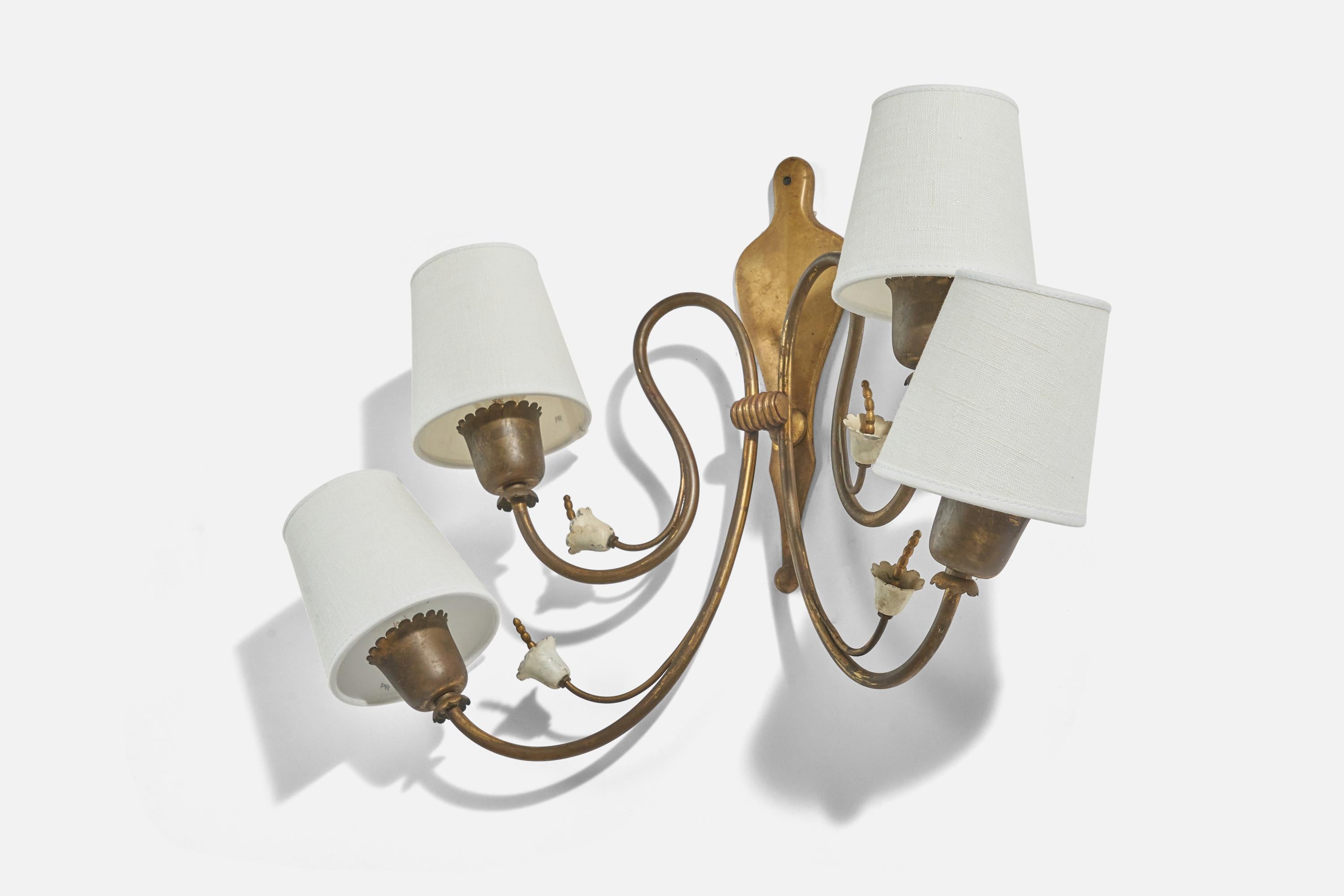 Mid-Century Modern Italian Designer, Sconce, Brass, Metal, Fabric, Italy, 1940s For Sale