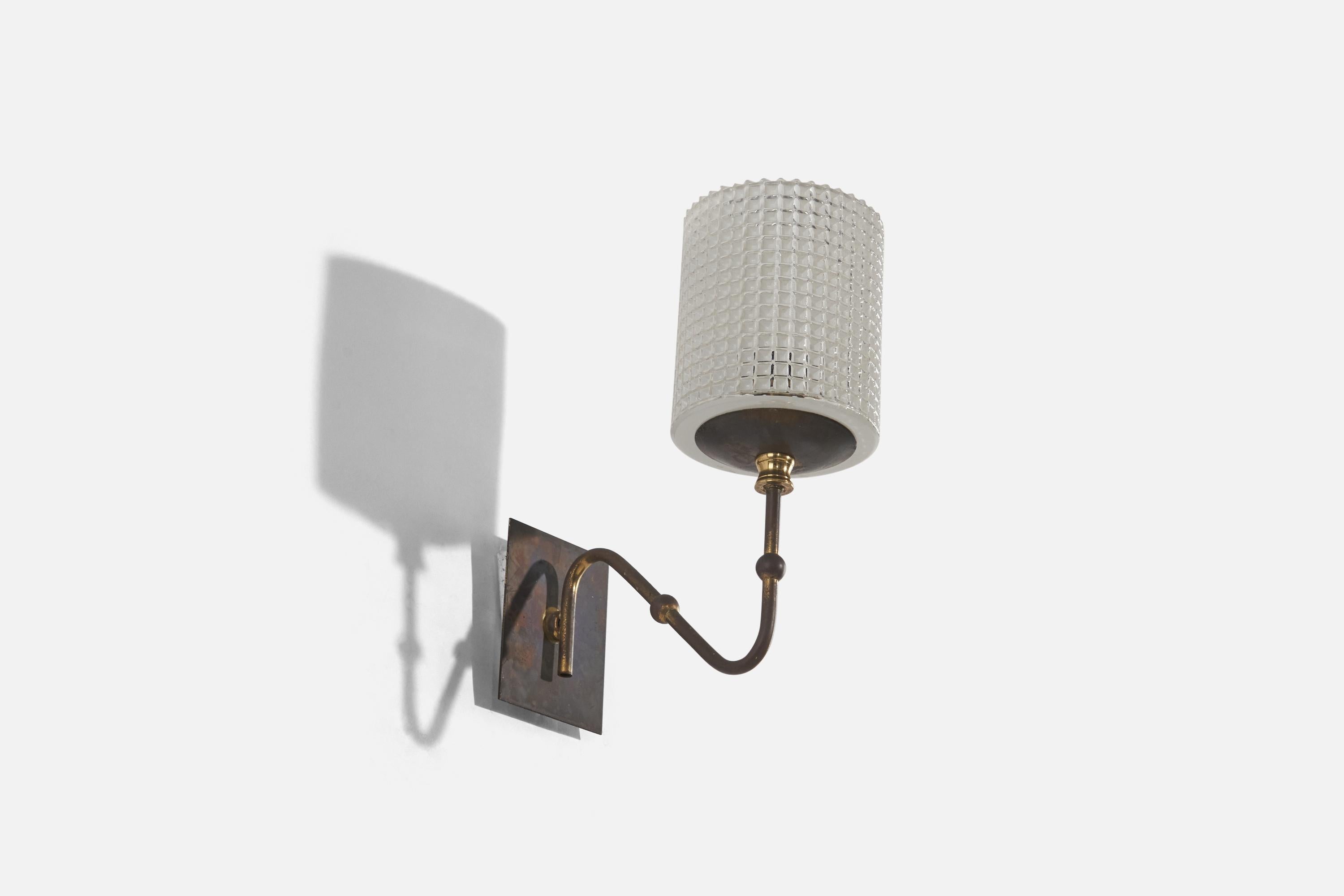 Mid-20th Century Italian Designer, Sconces, Brass, Glass, Italy, 1940s