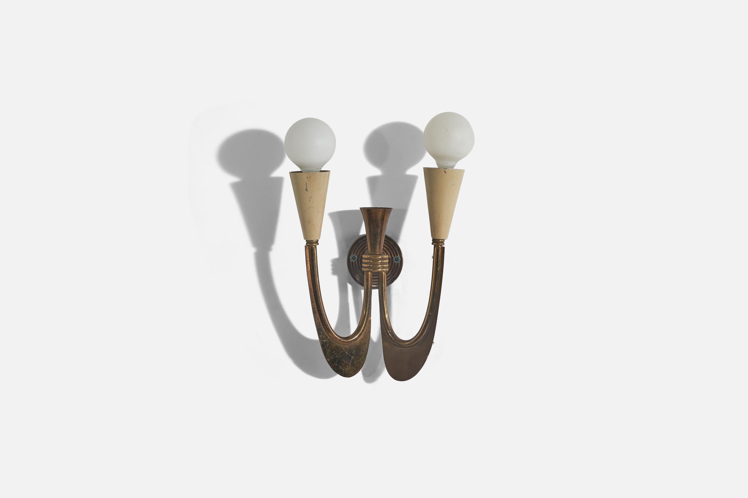 Italian Designer, Sconces, Brass, Metal, Italy, 1940s In Good Condition In High Point, NC