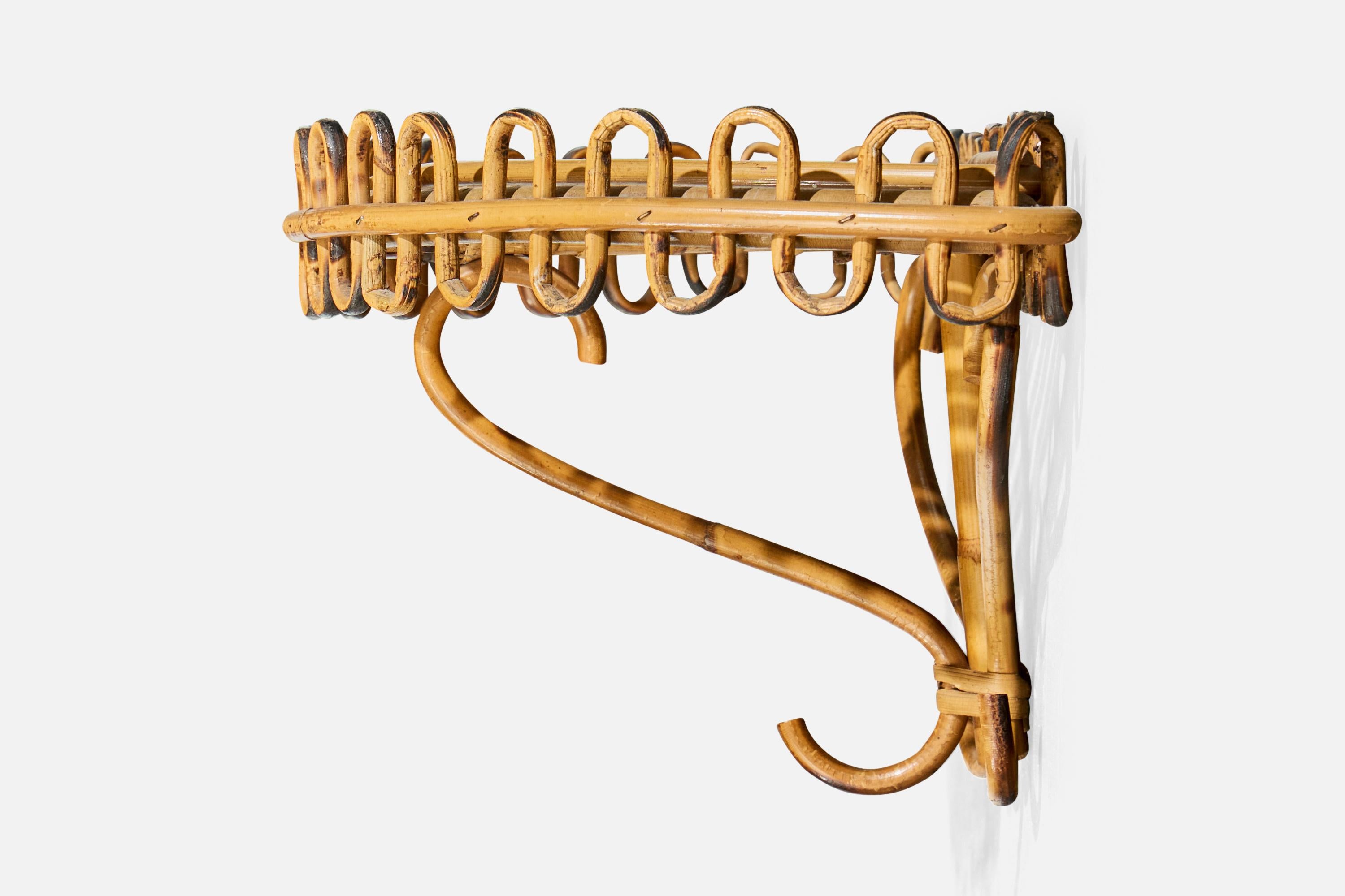 Italienischer Designer, Regal, Bambus, Rattan, Italien, 1960er im Zustand „Relativ gut“ im Angebot in High Point, NC