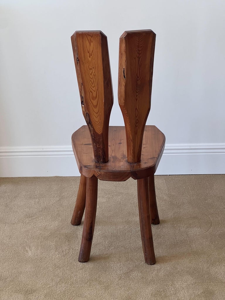 Mid-Century Modern Italian Designer, Side Chair, Solid Stained Pine, Italy, 1950s For Sale