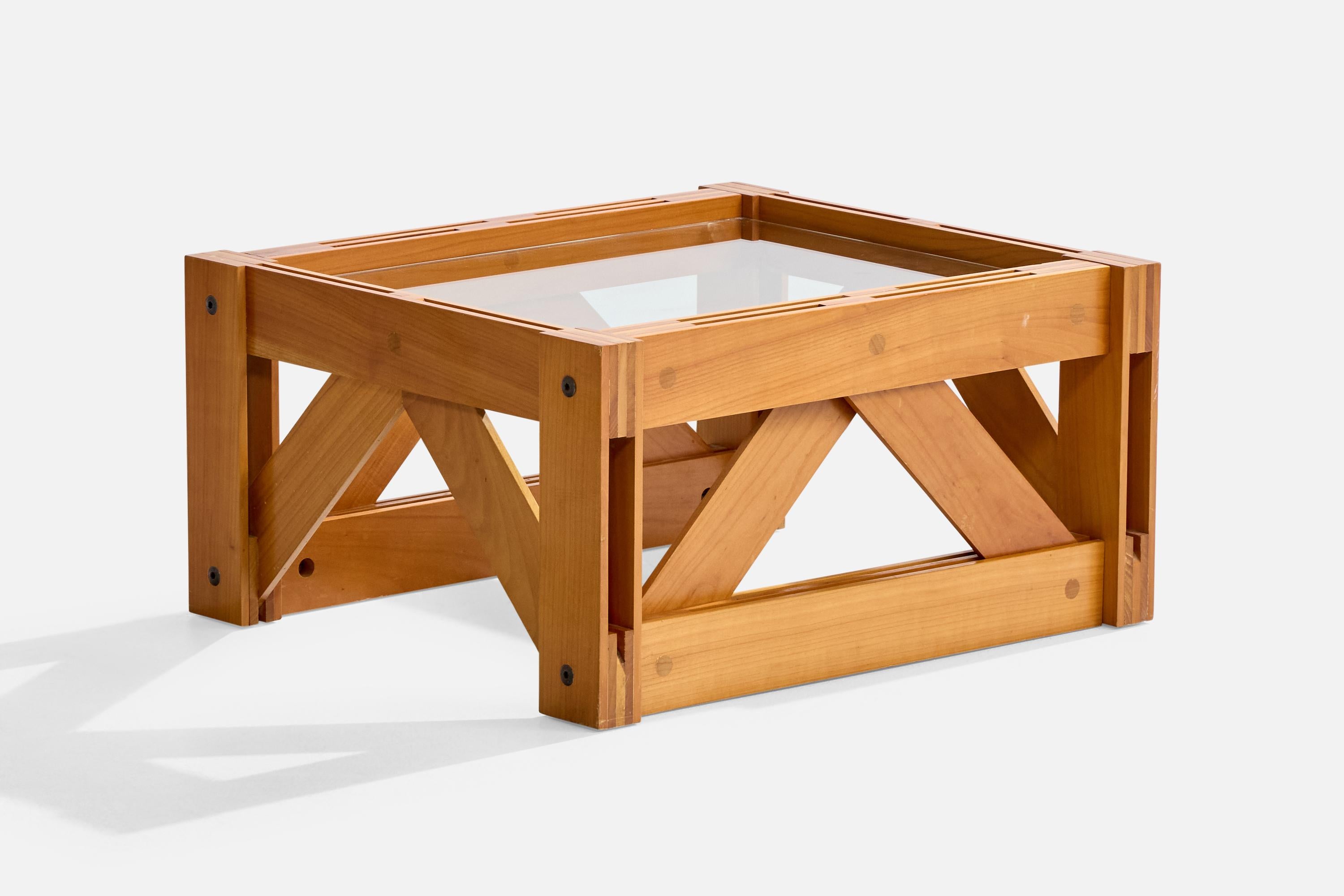 Table d'appoint ou table basse en bois de cerisier et verre, conçue et fabriquée en Italie, C.C..

Dimensions globales (pouces) : 11.5 