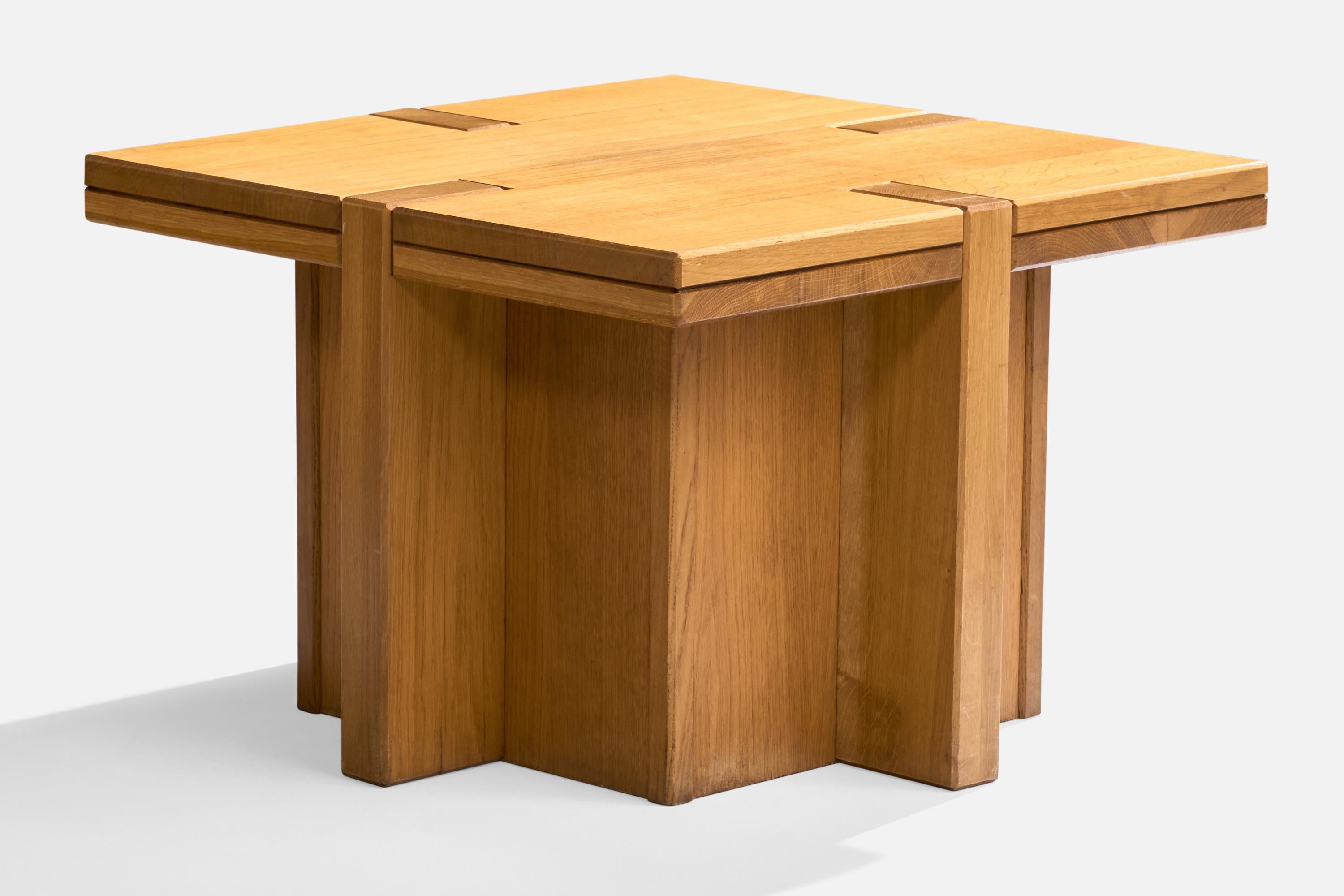 Designer italiano, Tavolini, Wood, Italia, anni '70 in vendita 1