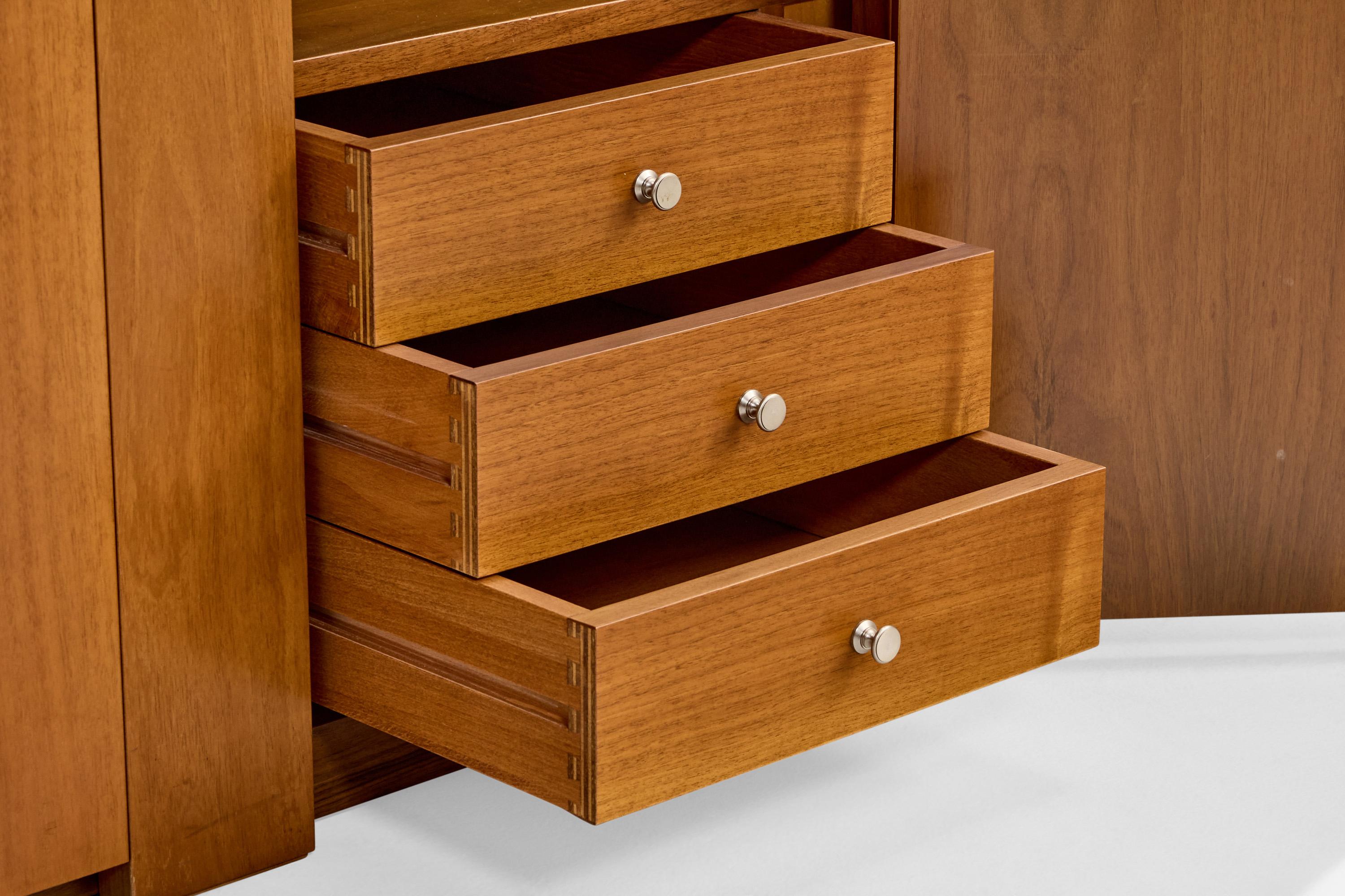 Italian Designer, Sideboard, Teak, Brass, Italy, 1970s For Sale 6