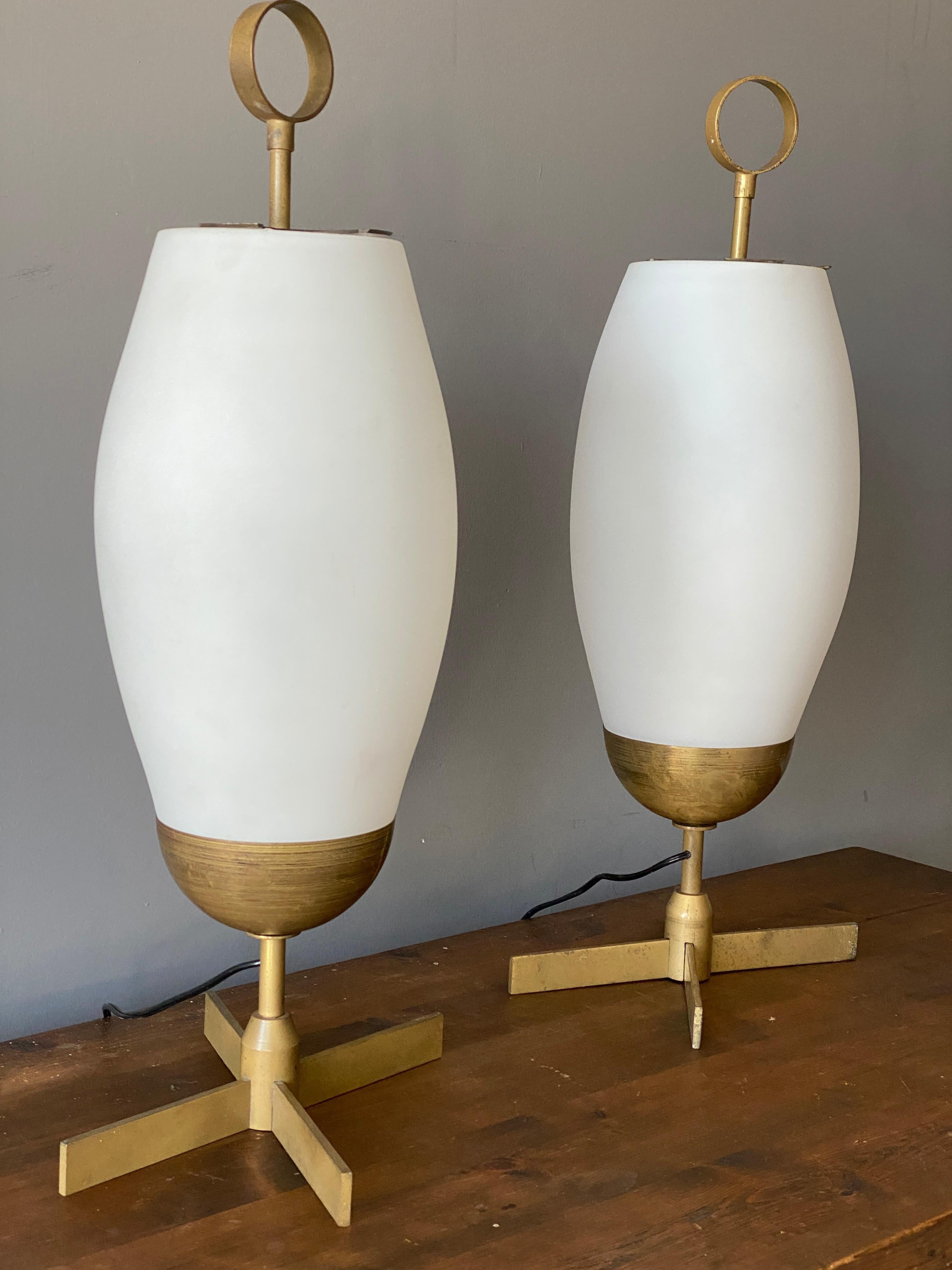 Italian Designer, Sizable Table Lamps, Brass, Fogged Glass, Italy, 1950s In Good Condition In High Point, NC