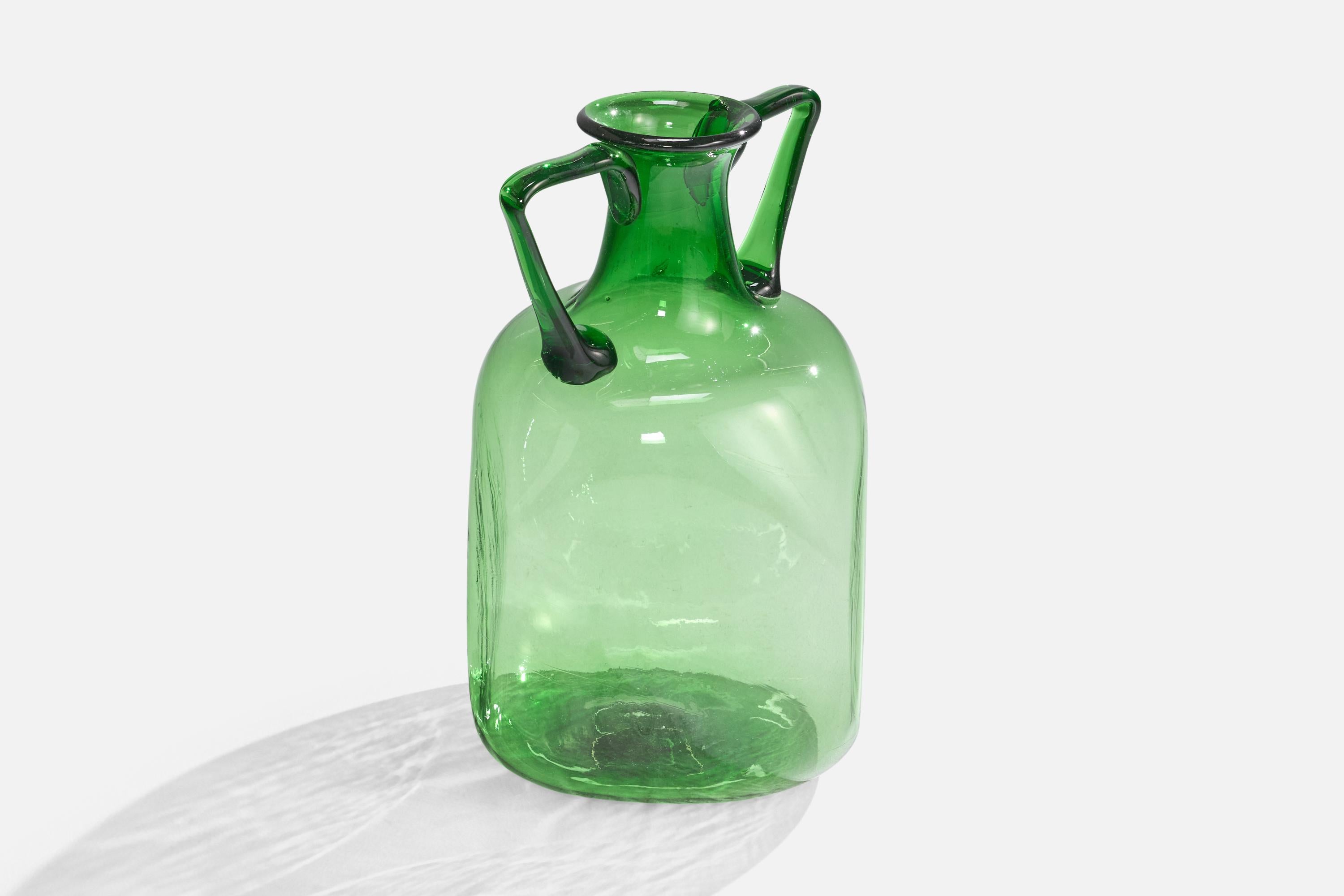 Italian Designer, Sizable Vase, Glass, Italy, 1980s In Good Condition For Sale In High Point, NC