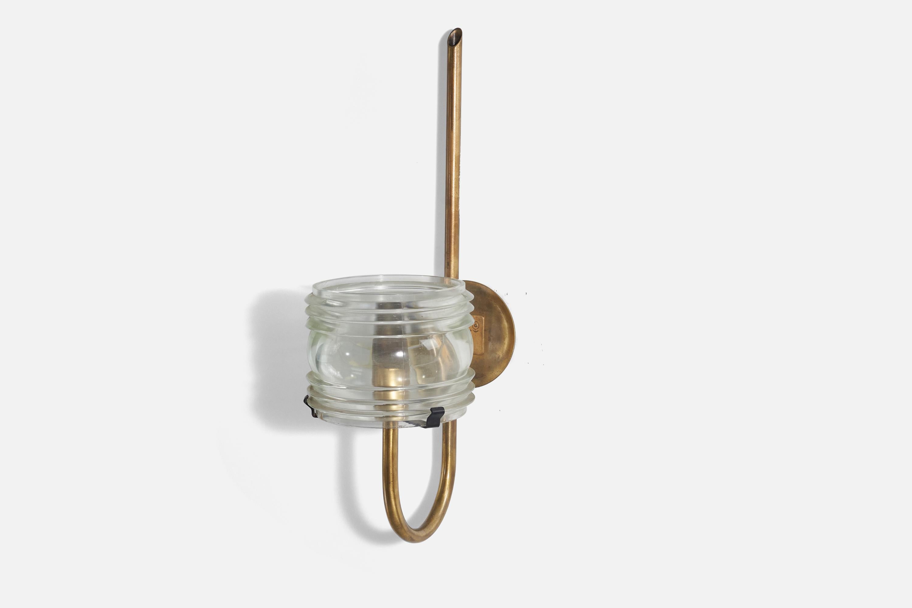 Mid-20th Century Italian Designer, Sizeable Sconce, Brass, Glass, Metal, Italy, 1960s For Sale