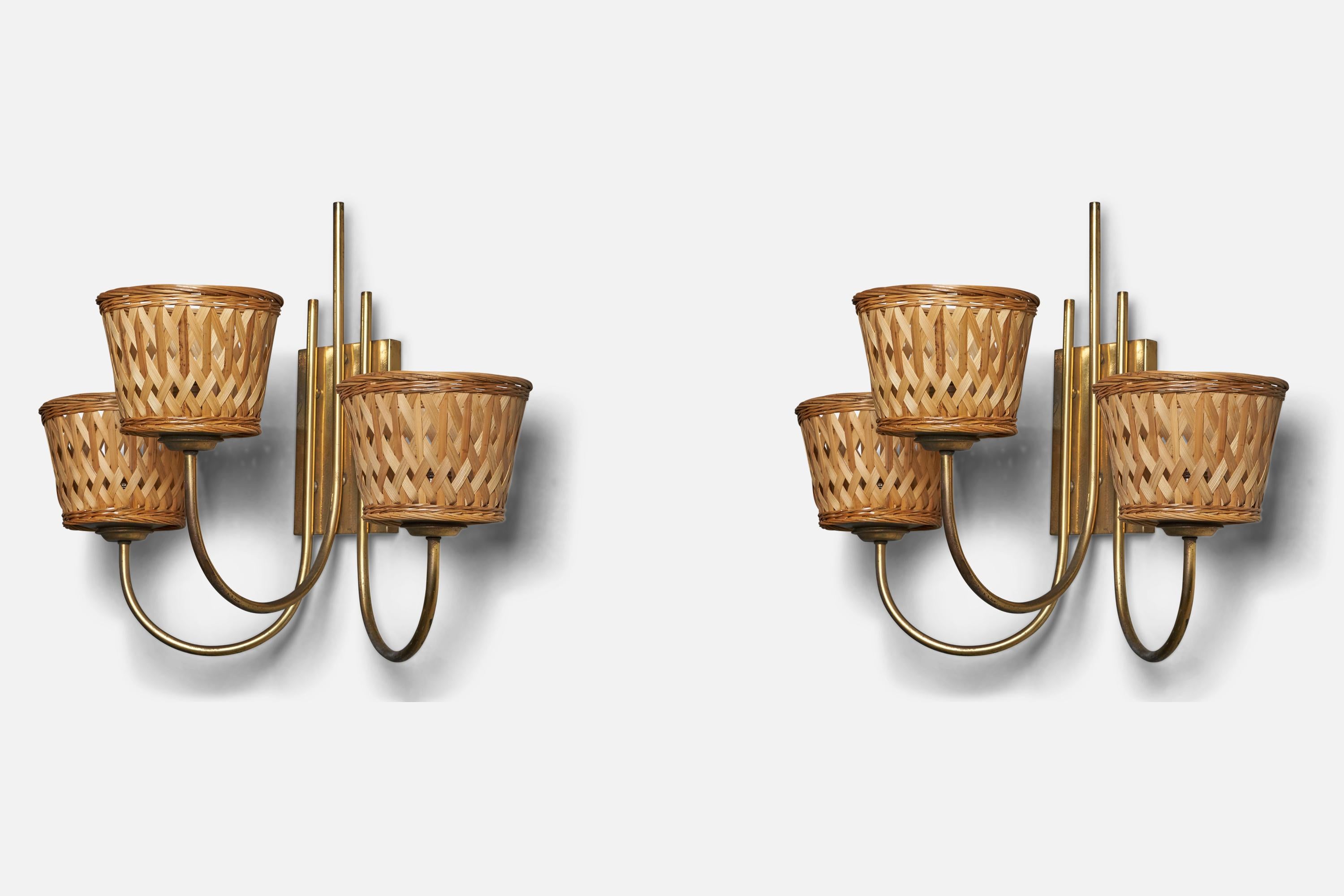 Italian Designer, Sizeable Wall Lights, Brass, Rattan, Italy, 1940s For Sale 1