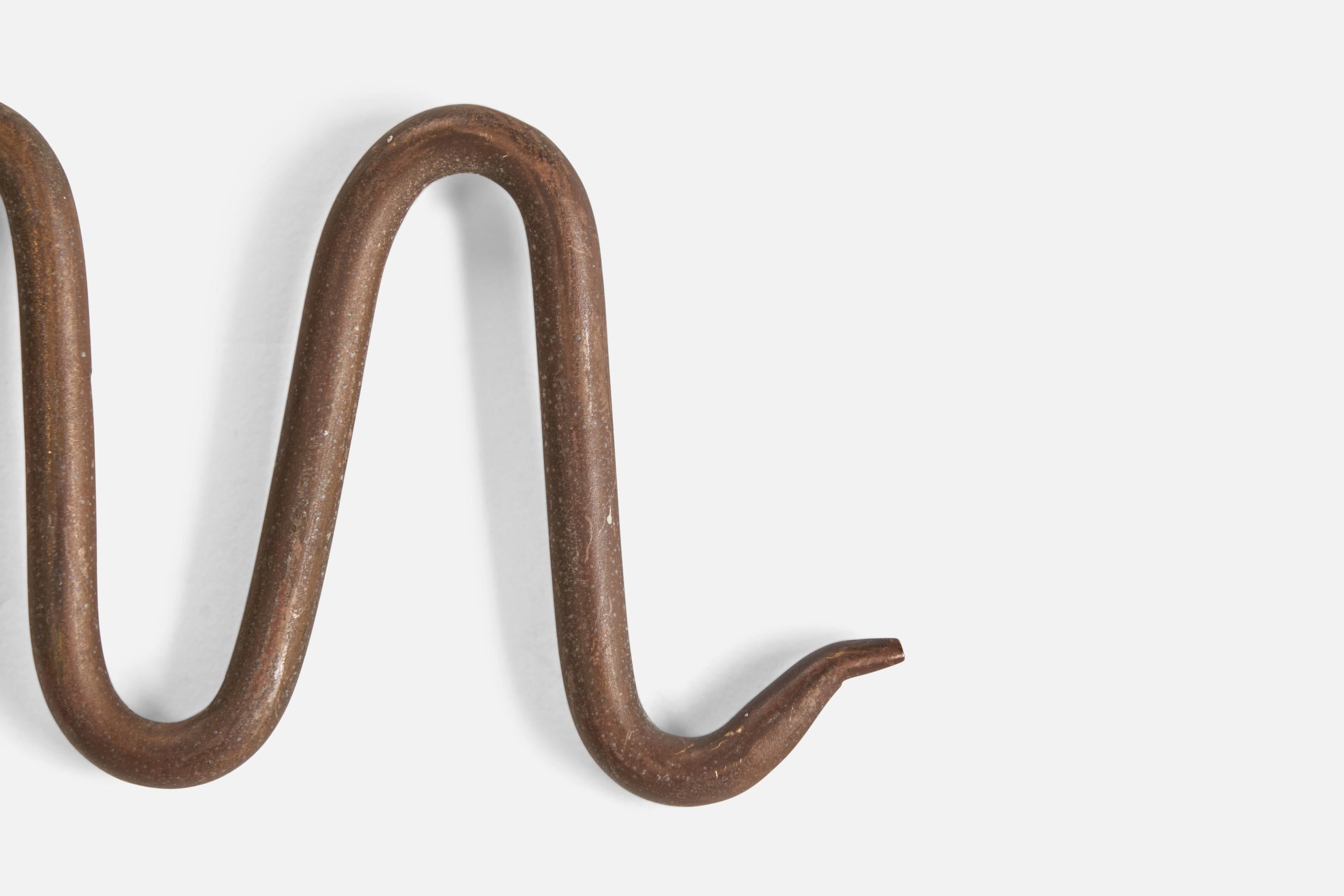 Italiano Designer italiano, Piccoli elementi architettonici da parete, ottone, Italia, anni '40 in vendita