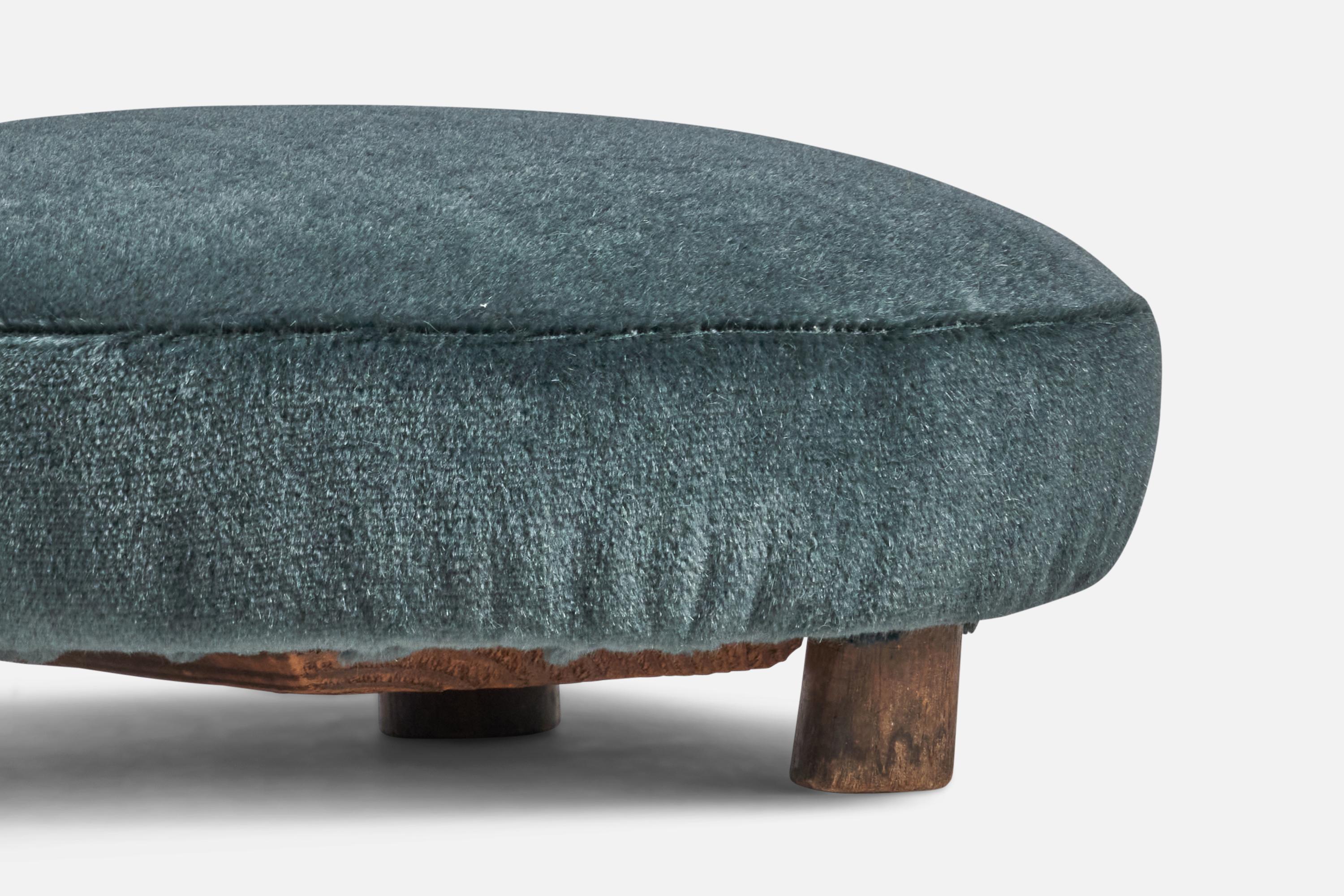 Italian Designer, Small Ottoman, Mohair, Wood, Italy, 1930s In Good Condition For Sale In High Point, NC
