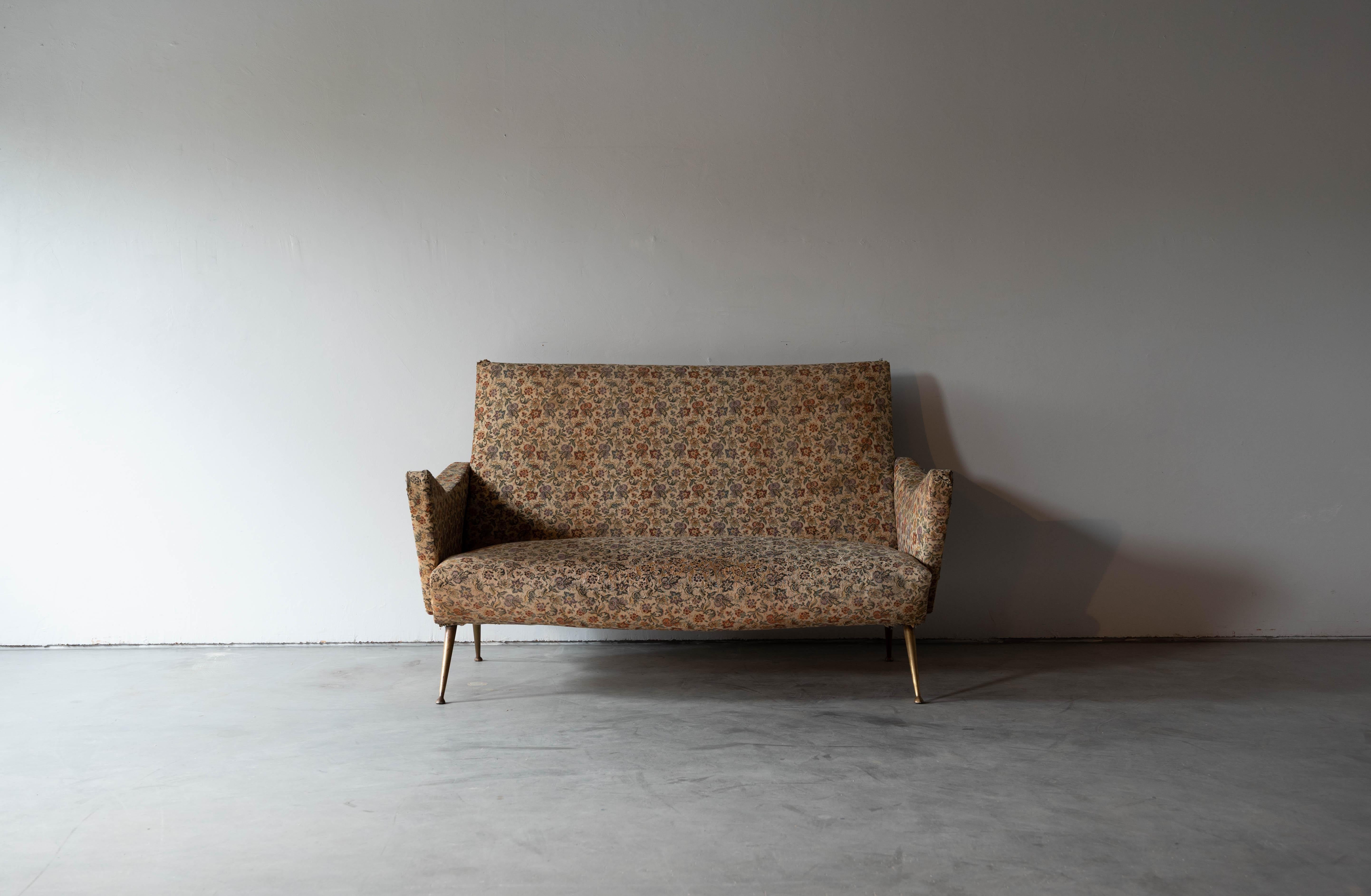 Mid-Century Modern Italian Designer, Sofa or Settee, Fabric, Brass, Italy, 1950s For Sale