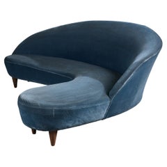 Divano di design italiano, velluto, legno, Italia, anni '50