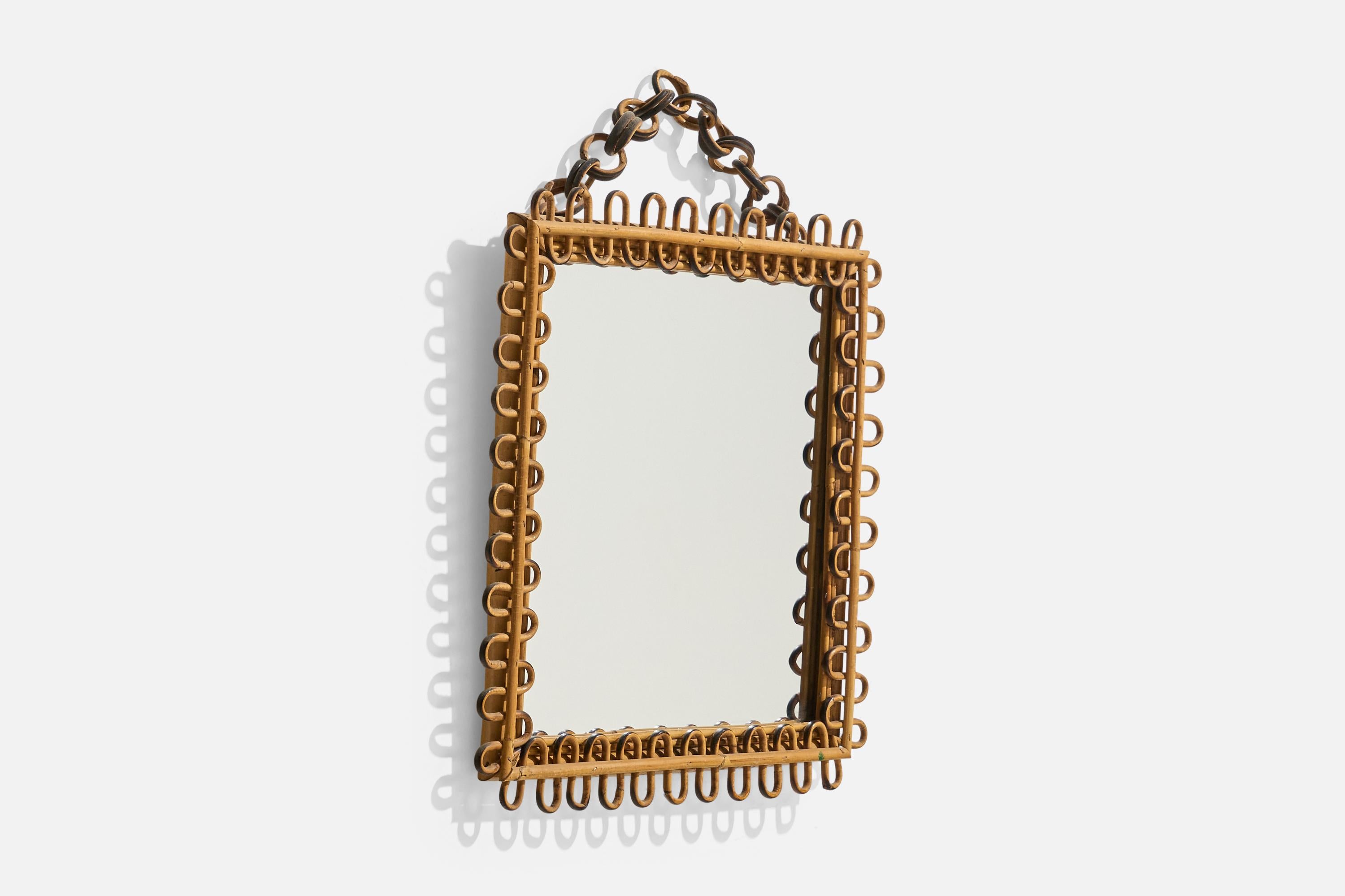 Ein quadratischer Wandspiegel aus Rattan, entworfen und hergestellt von einem italienischen Designer, Italien, 1950er-1960er Jahre.
   