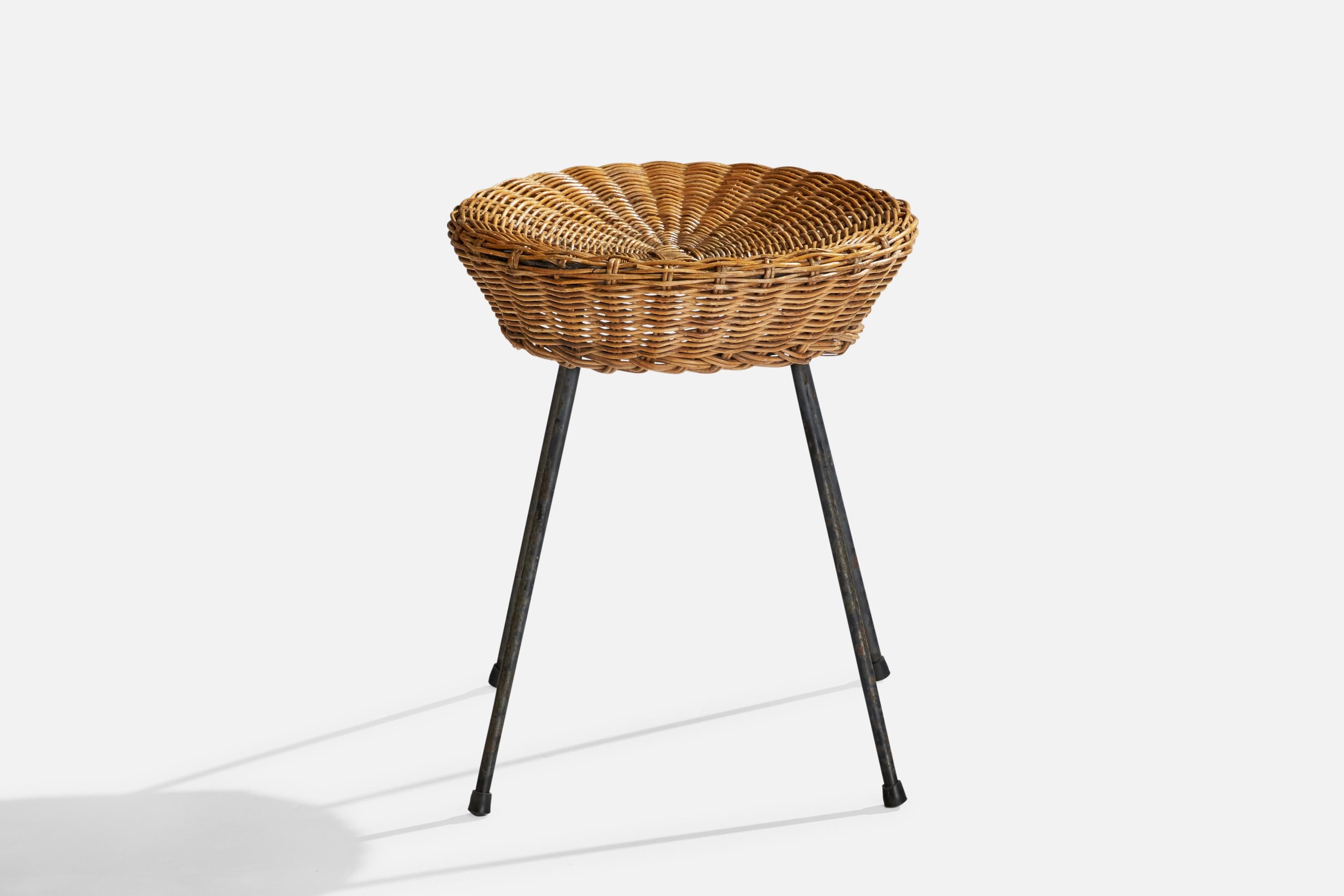 Italian Designer, Stool, Metal, Rattan, Italy, 1950s In Good Condition For Sale In High Point, NC