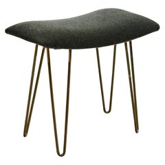 Designer italiano, sgabello, mohair, ottone, Italia, anni '50