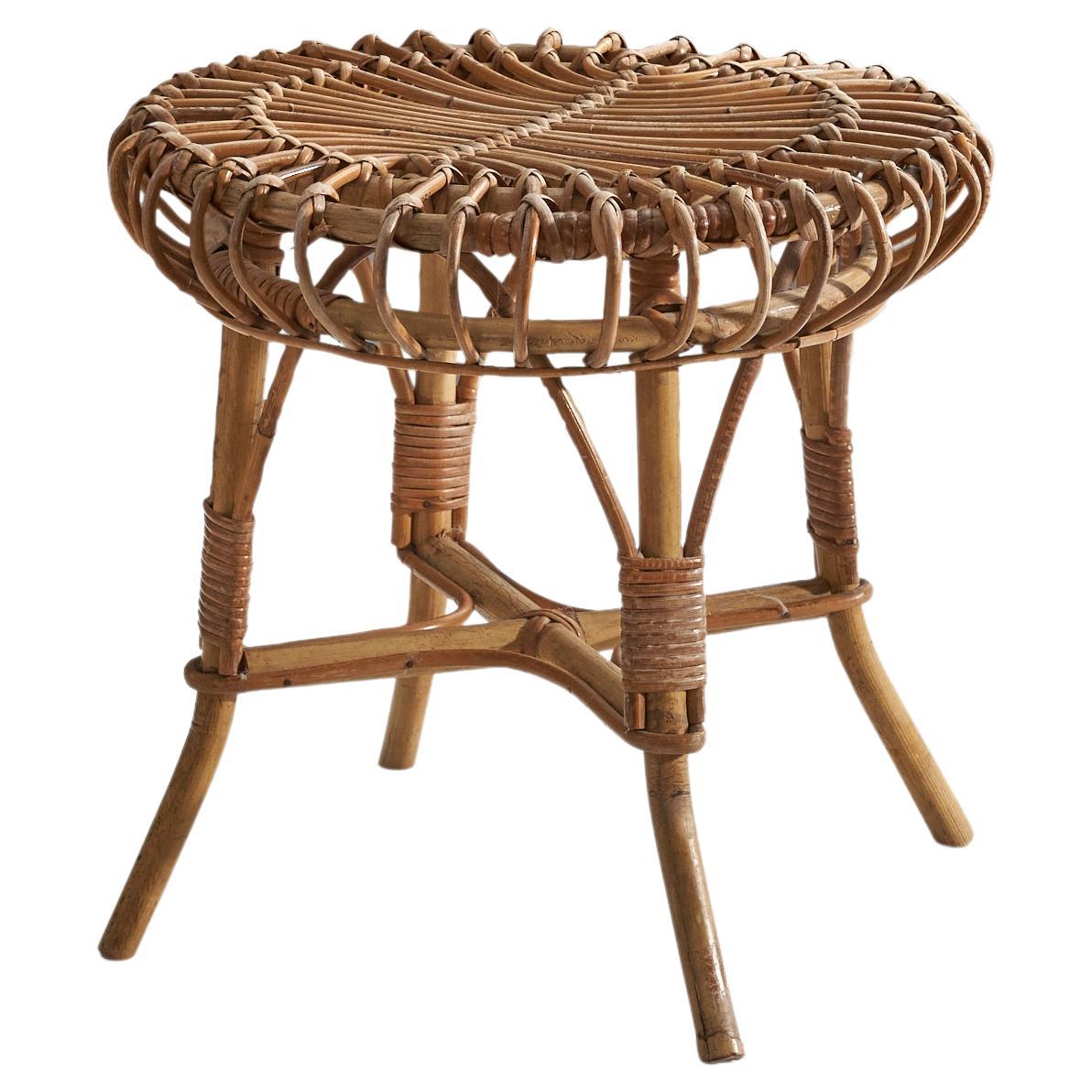 Italienischer italienischer Designer, Hocker, Rattan, Italien, 1950er Jahre