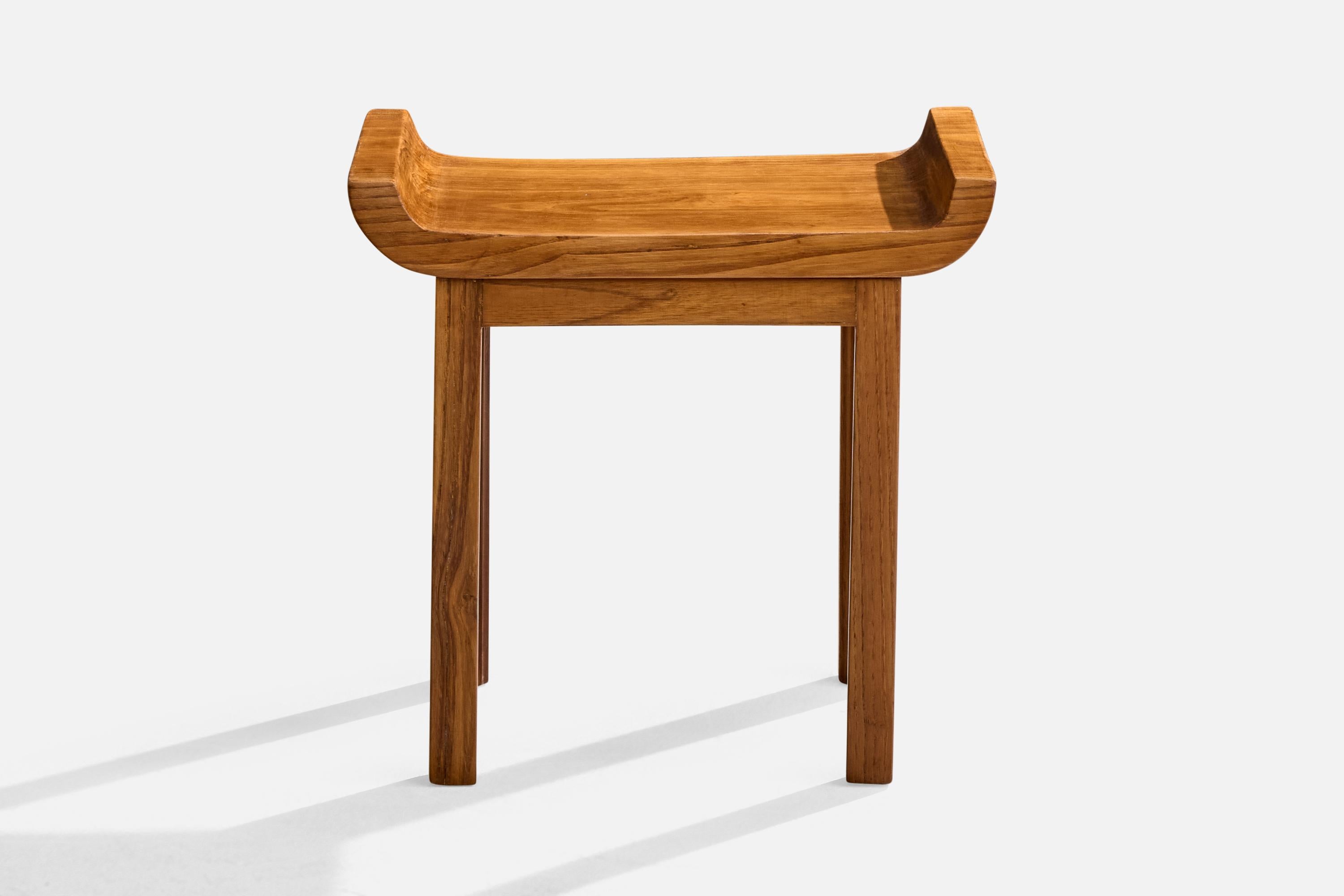 Italian Designer, Stools, Walnut, Italy, 1930s For Sale 1