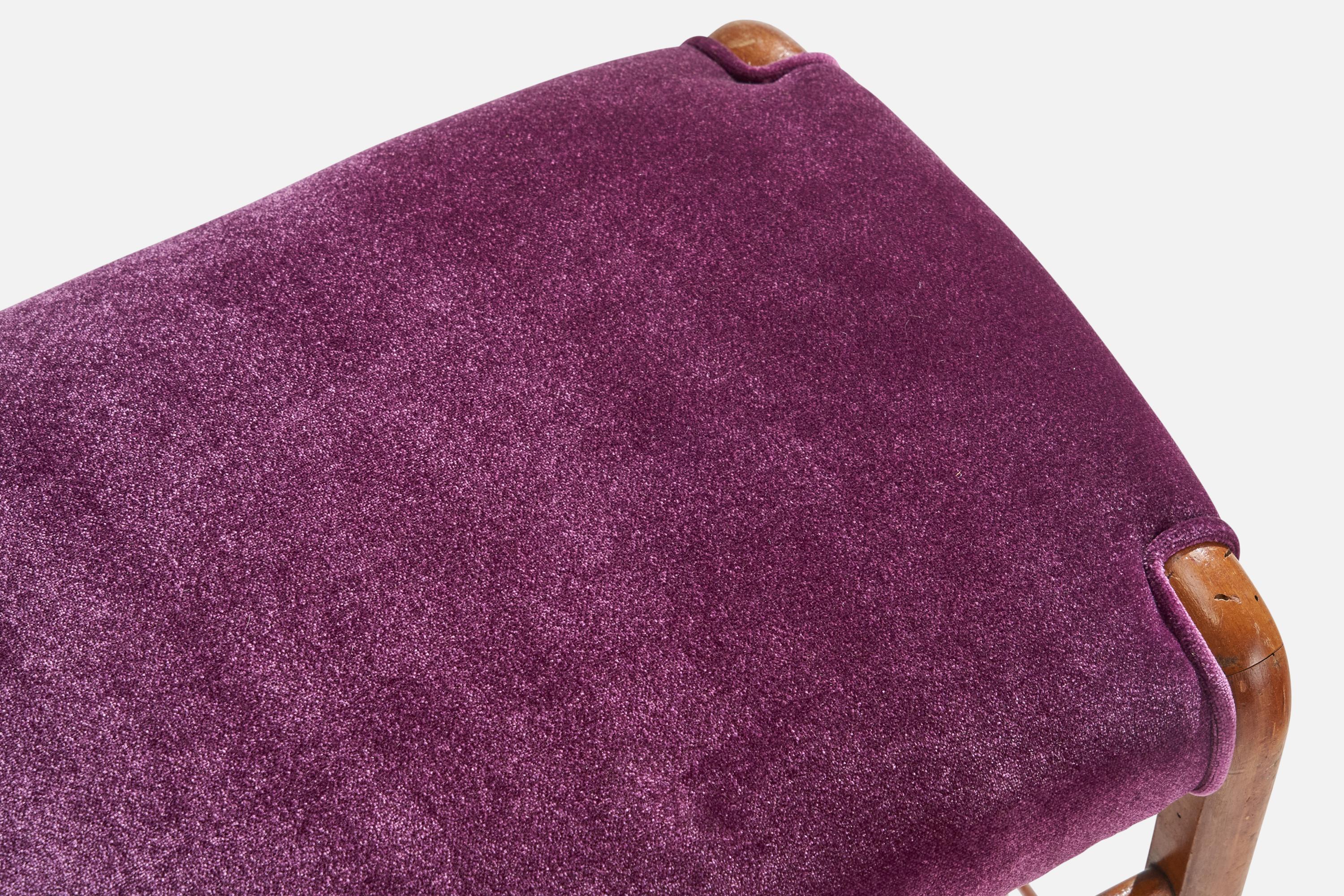 Italienische Designerin, Hocker, Holz, Mohair, Italien, 1960er Jahre (Mohairwolle) im Angebot
