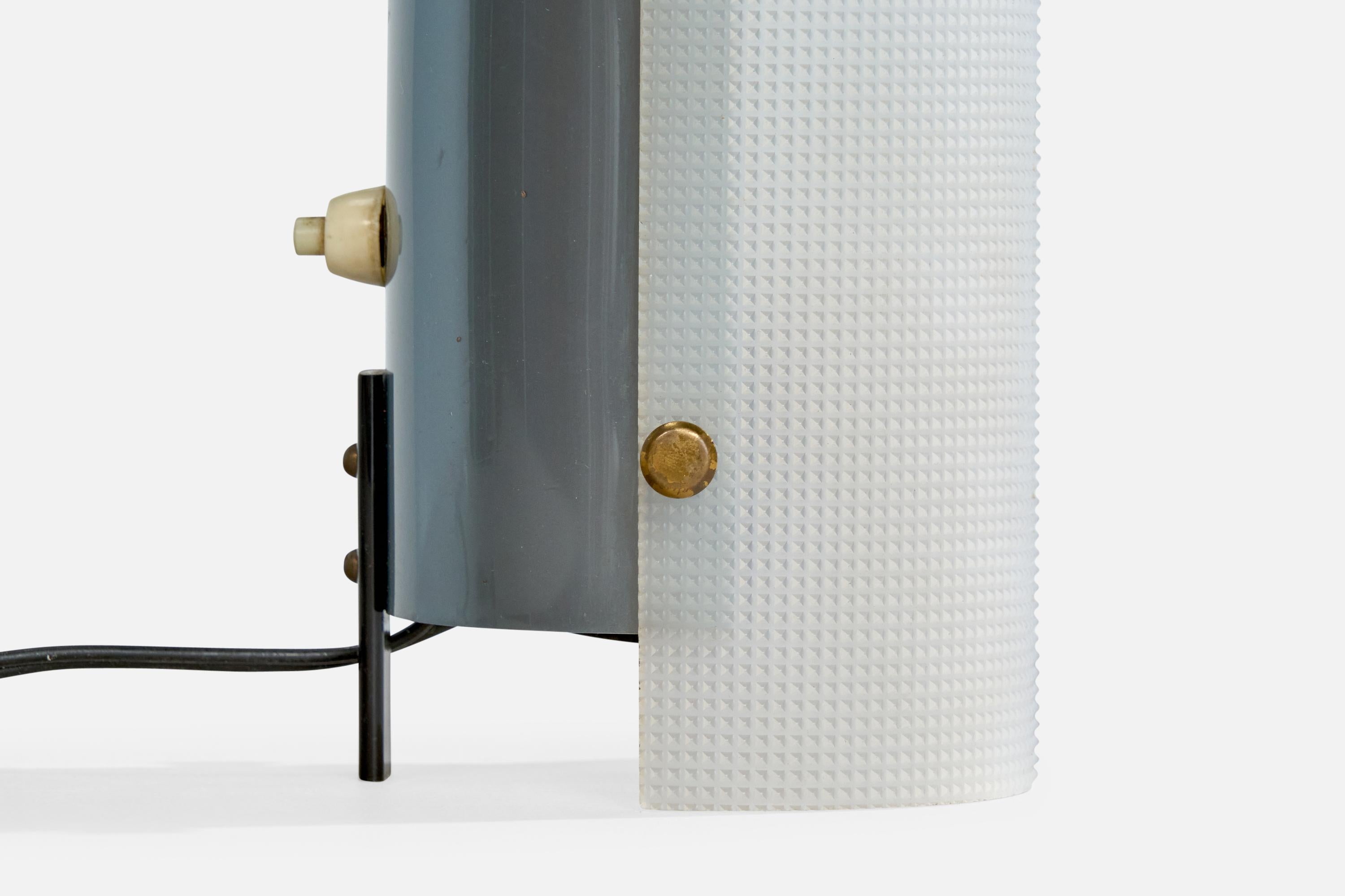 Italian Designer, Table Lamp, Acrylic, Brass, Metal, Italy, 1960s For Sale 6