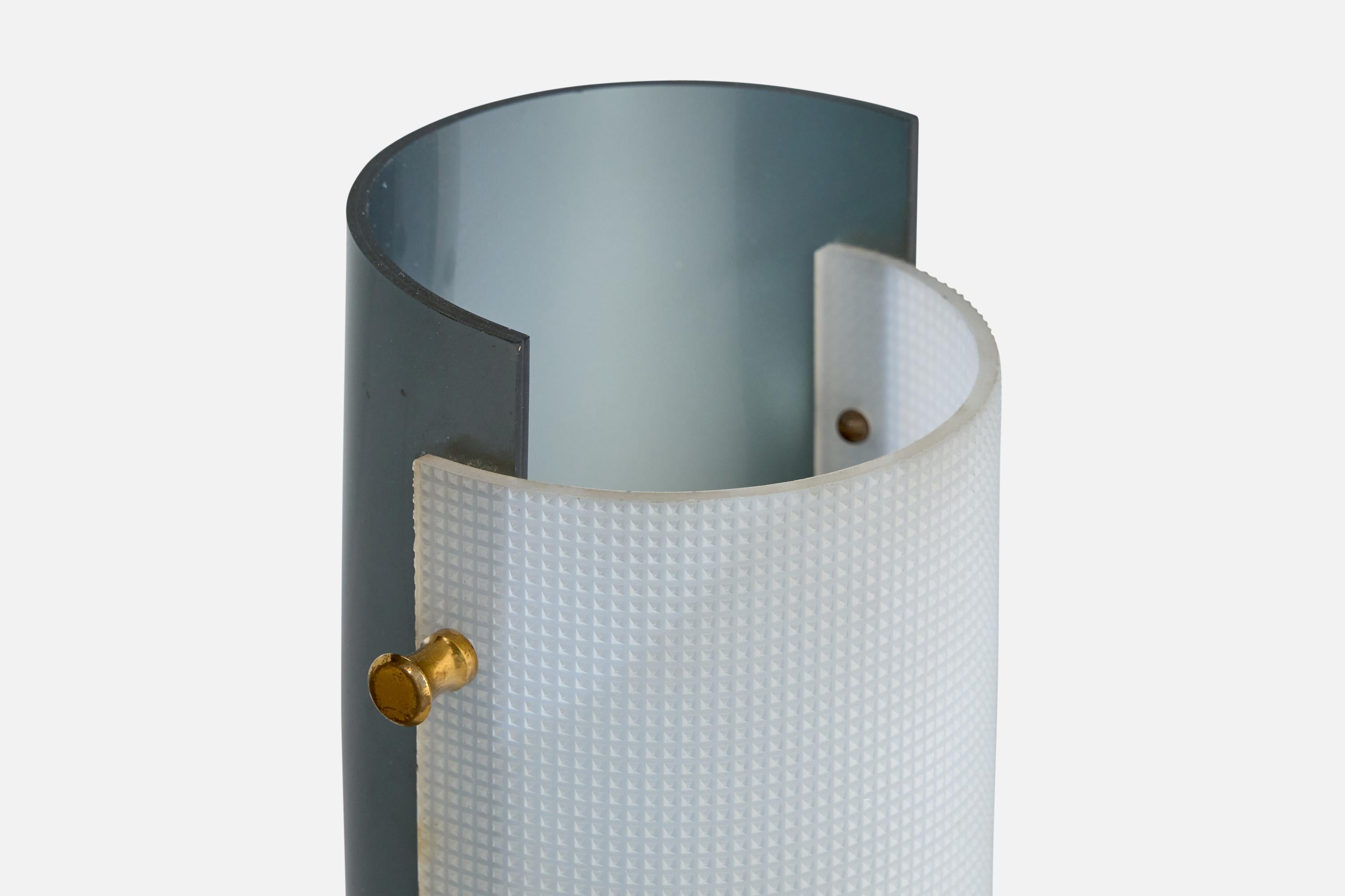 Italian Designer, Table Lamp, Acrylic, Brass, Metal, Italy, 1960s For Sale 4