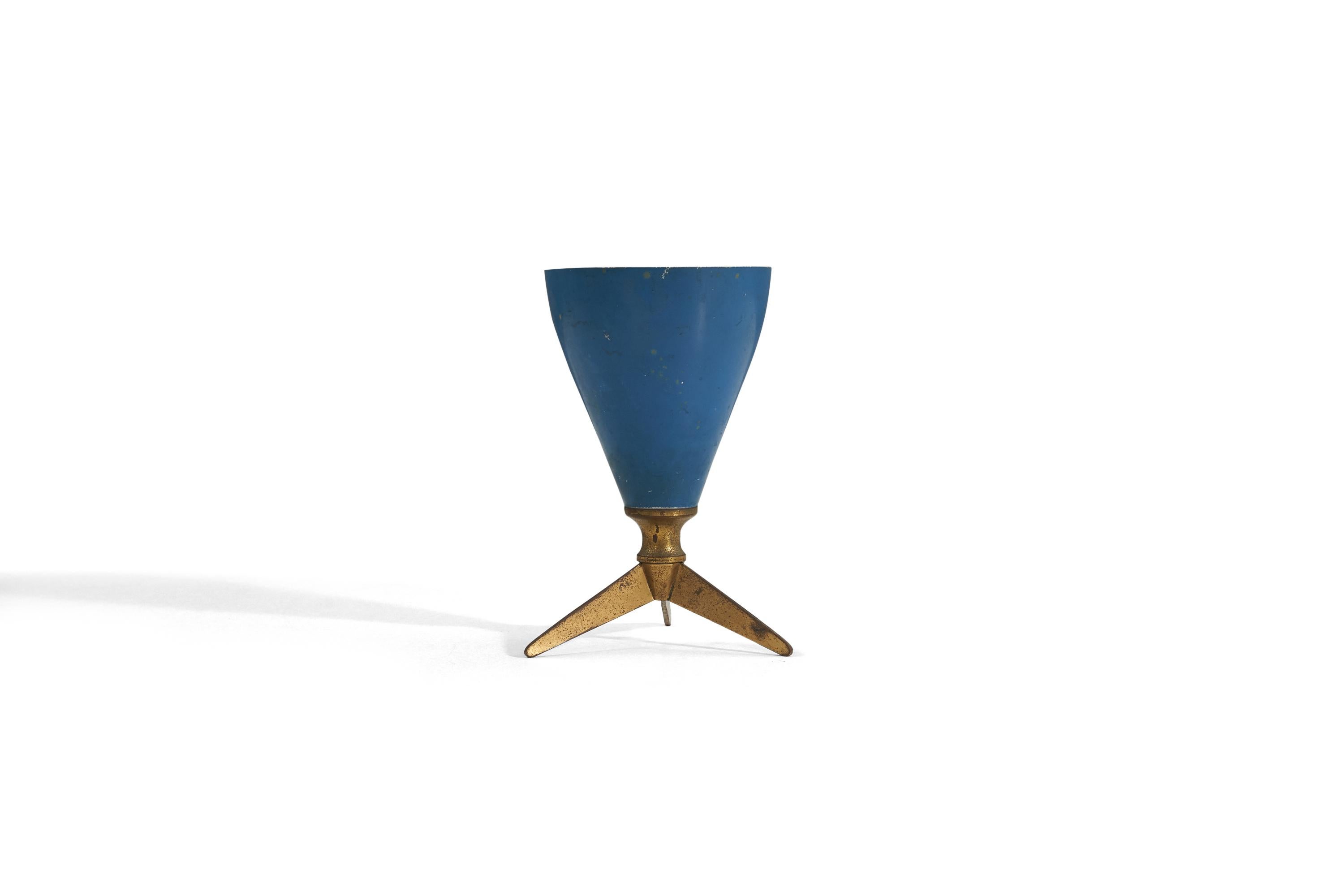 Mid-20th Century Italian Designer, Table Lamp, Brass, Blue-Lacquered Metal, Italy, 1950s For Sale