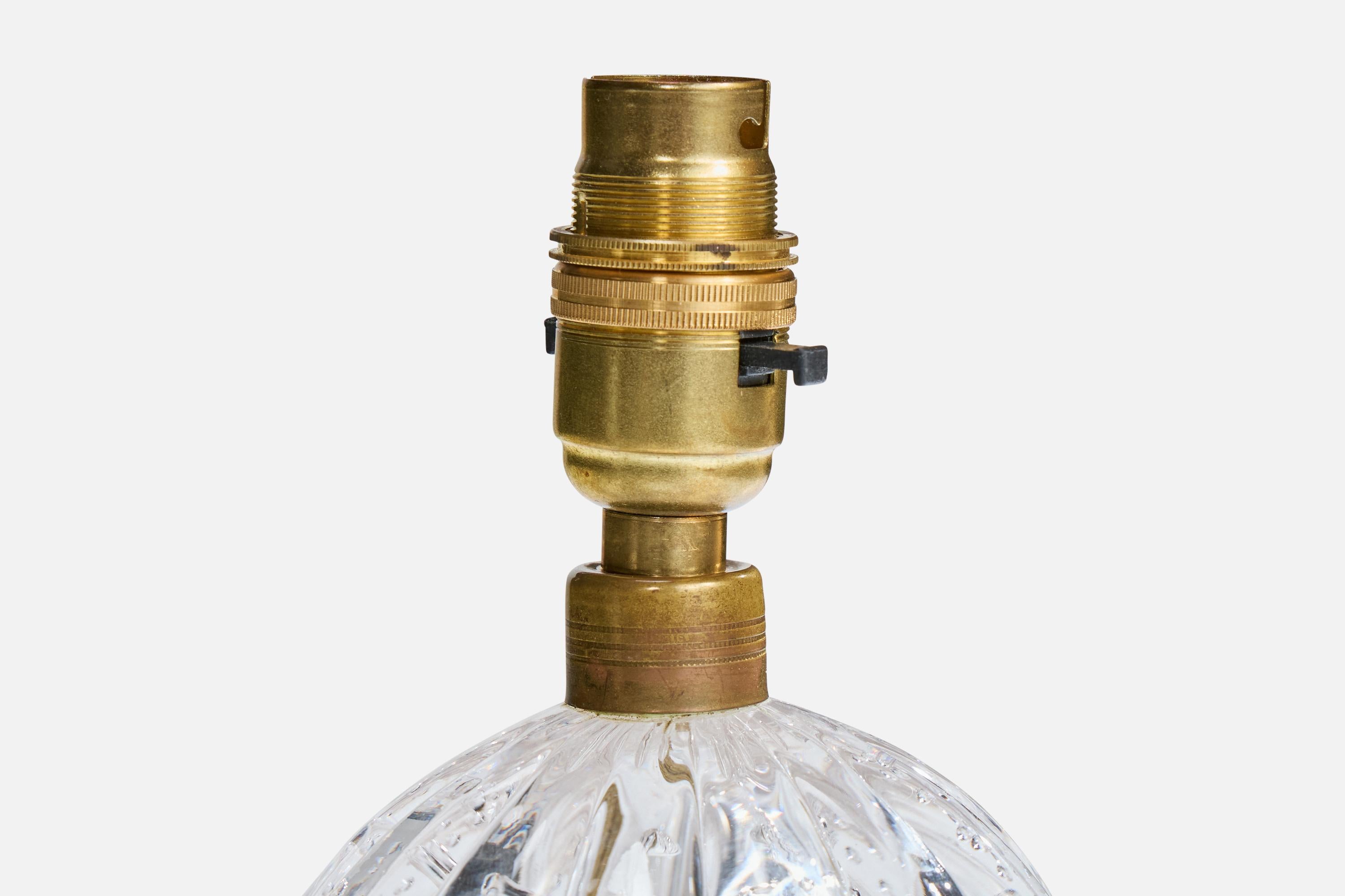 Milieu du XXe siècle Designer italien, lampe de bureau, laiton, verre, tissu, Italie, années 1950 en vente