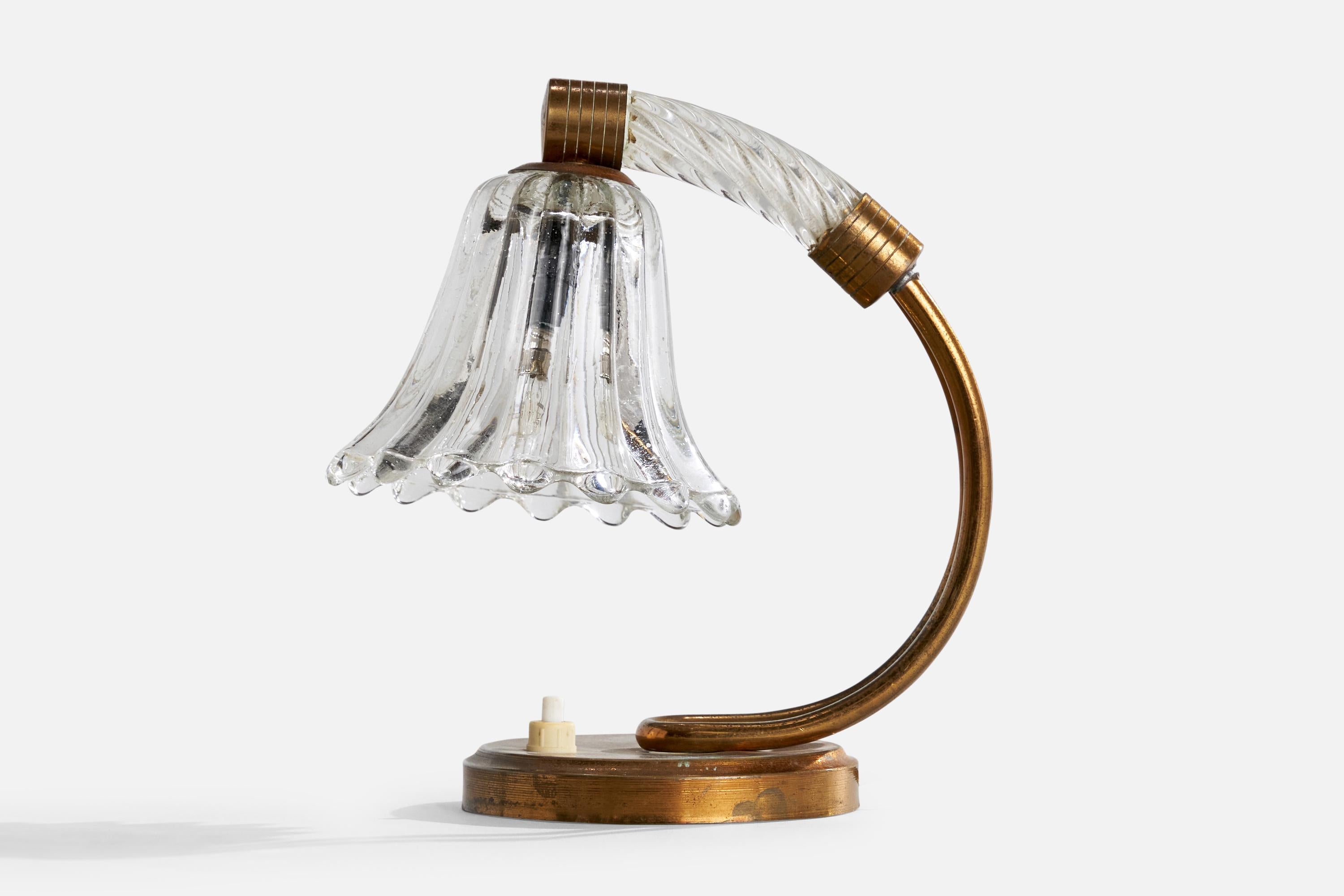 A brass and Murano glass table lamp designed and produced in Italy, c. 1940s.

Dimensions of Lamp with Shade (inches): 7.75“ H x 4.5” W x 7.25“ D

Bulb Specifications: E-14 incandescent T8

Number of Sockets (per fixture): 1

Sold with