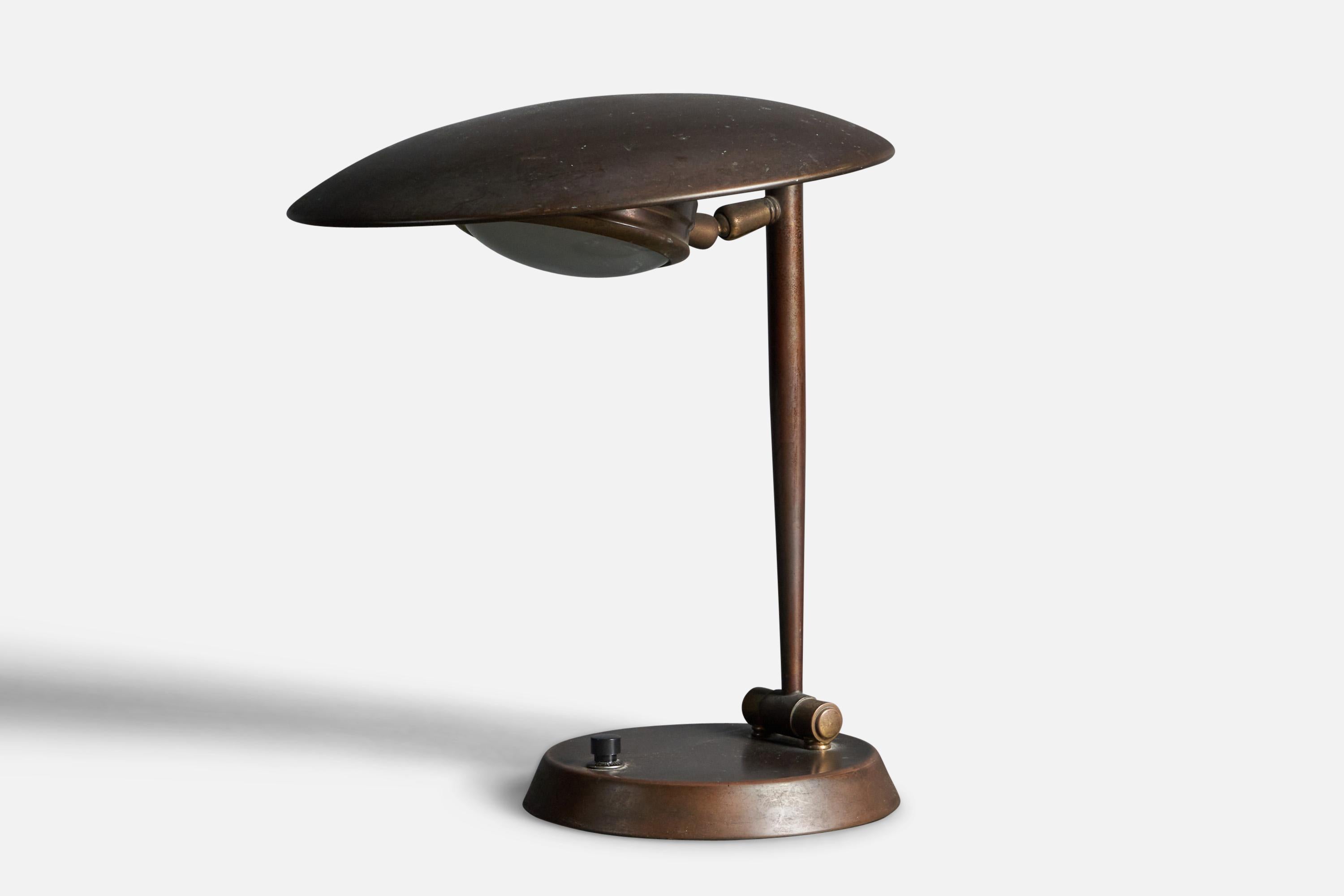 Mid-Century Modern Italian Designer, Table Lamp, Brass, Glass, Italy, 1940s For Sale