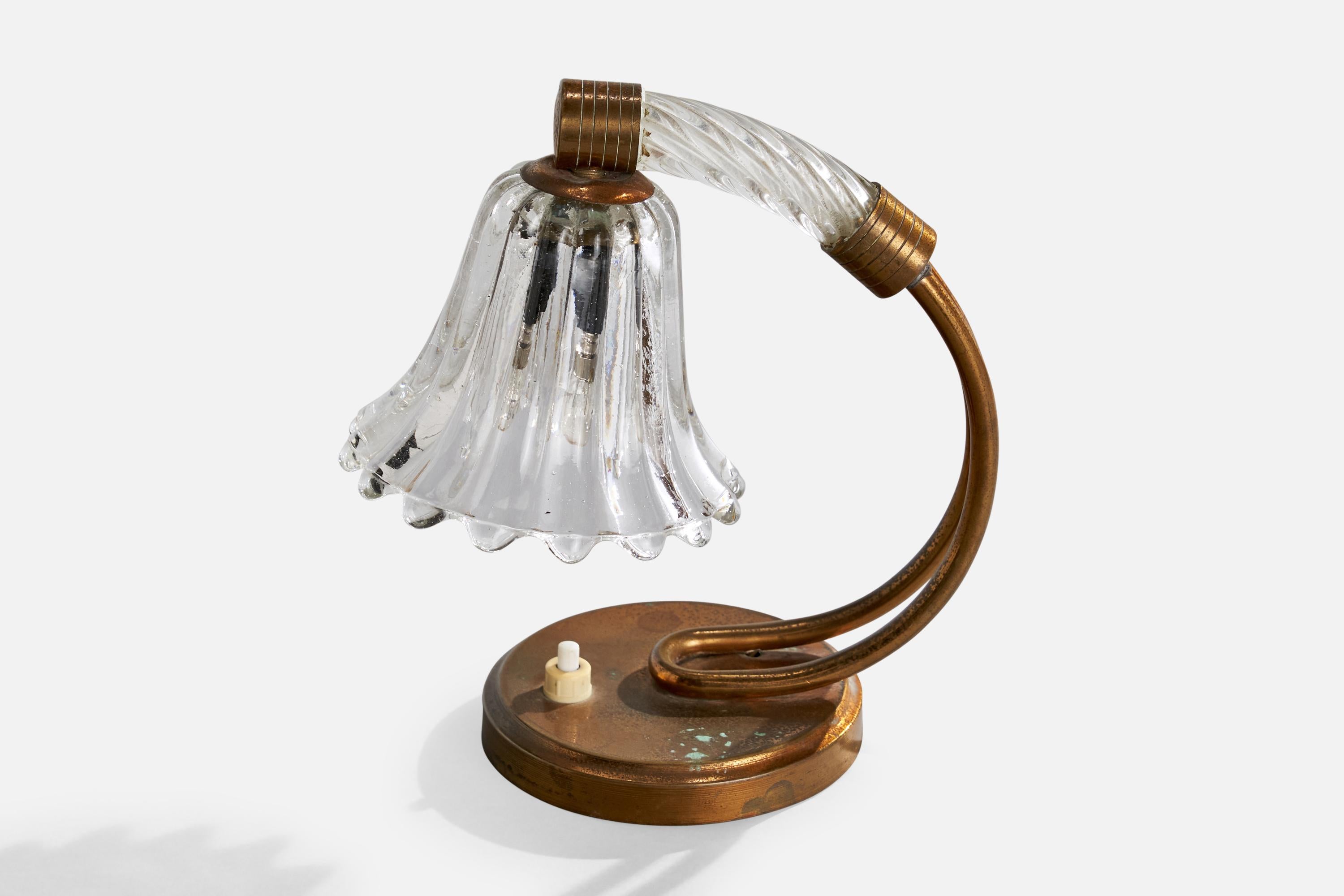 Italian Designer, Table Lamp, Brass, Glass, Italy, 1940s In Good Condition For Sale In High Point, NC