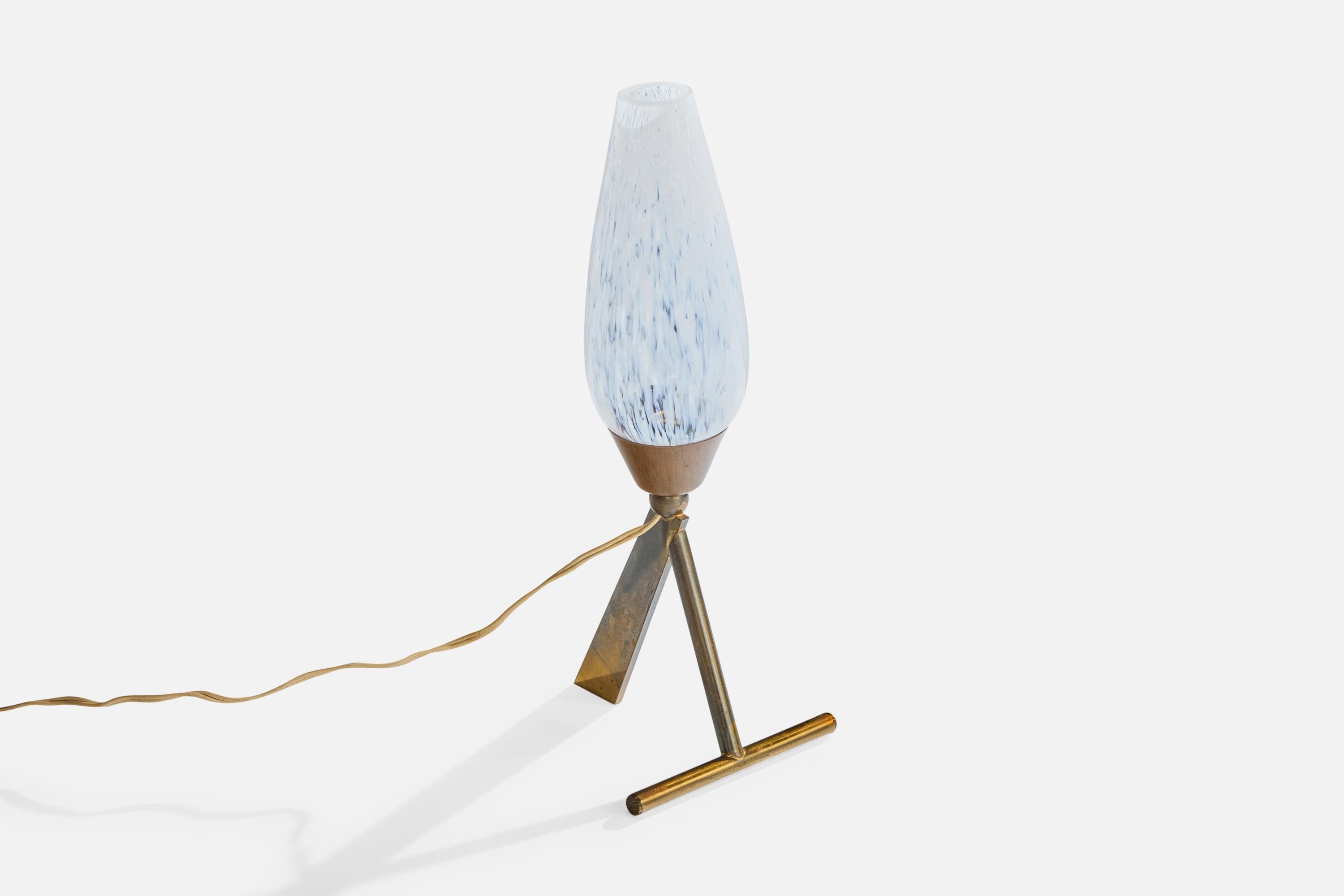 Mid-Century moderno Lampada da tavolo di design italiano, ottone, vetro, Italia, anni '50 in vendita