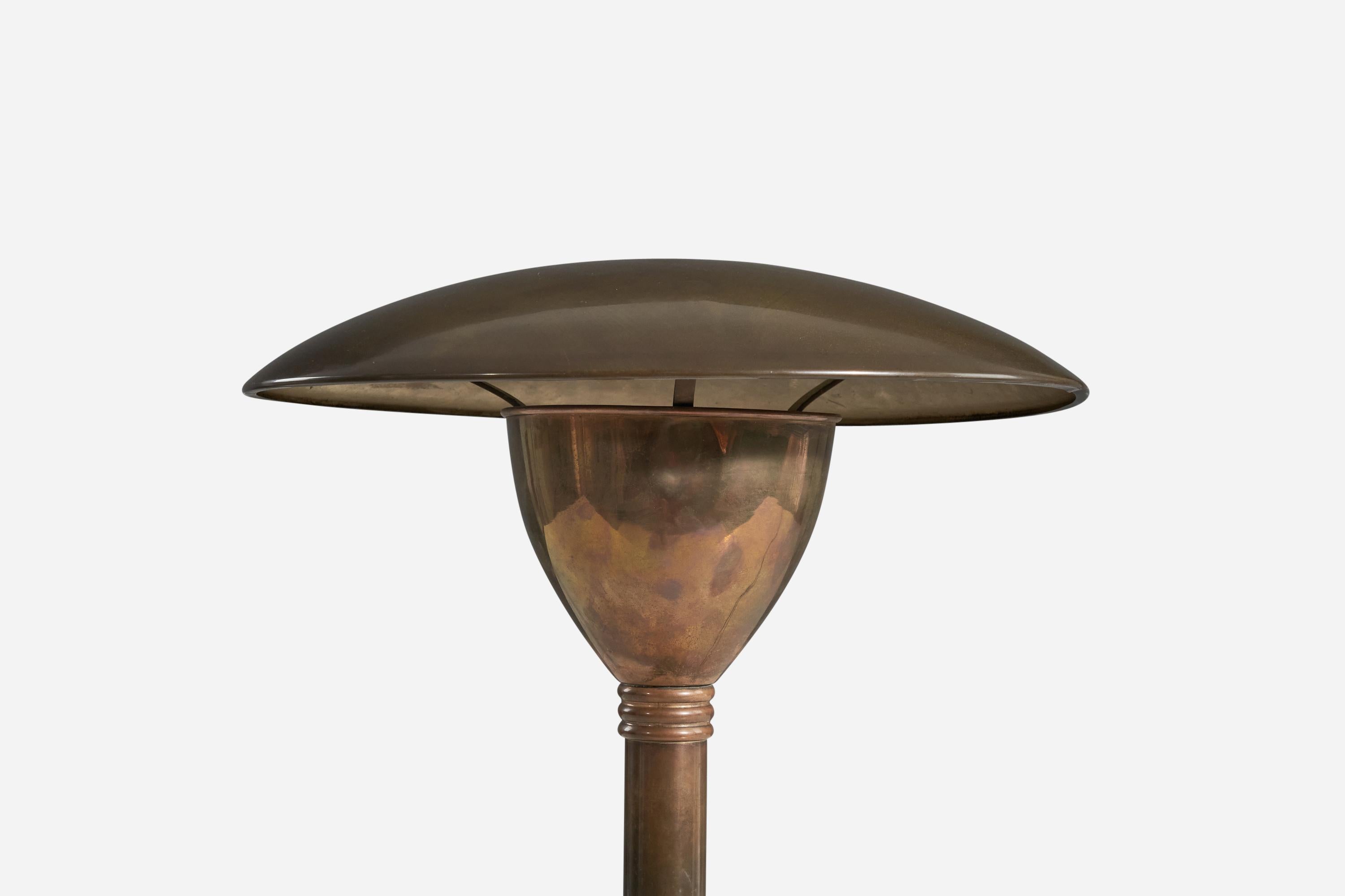 Italian Designer, Table Lamp, Brass, Italy, 1930s In Good Condition In High Point, NC