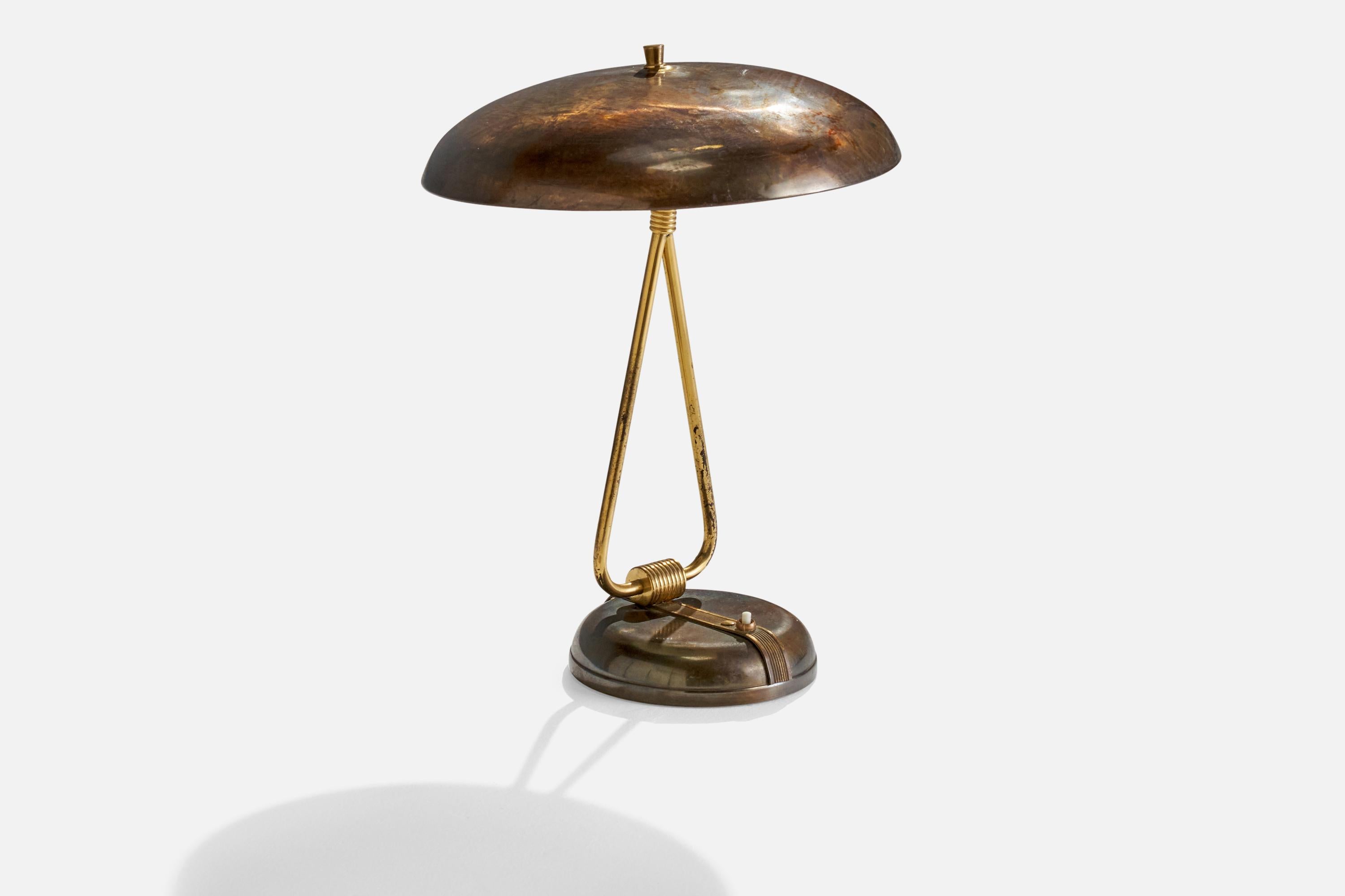 Italian Designer, Table Lamp, Brass, Italy, 1940s In Fair Condition In High Point, NC