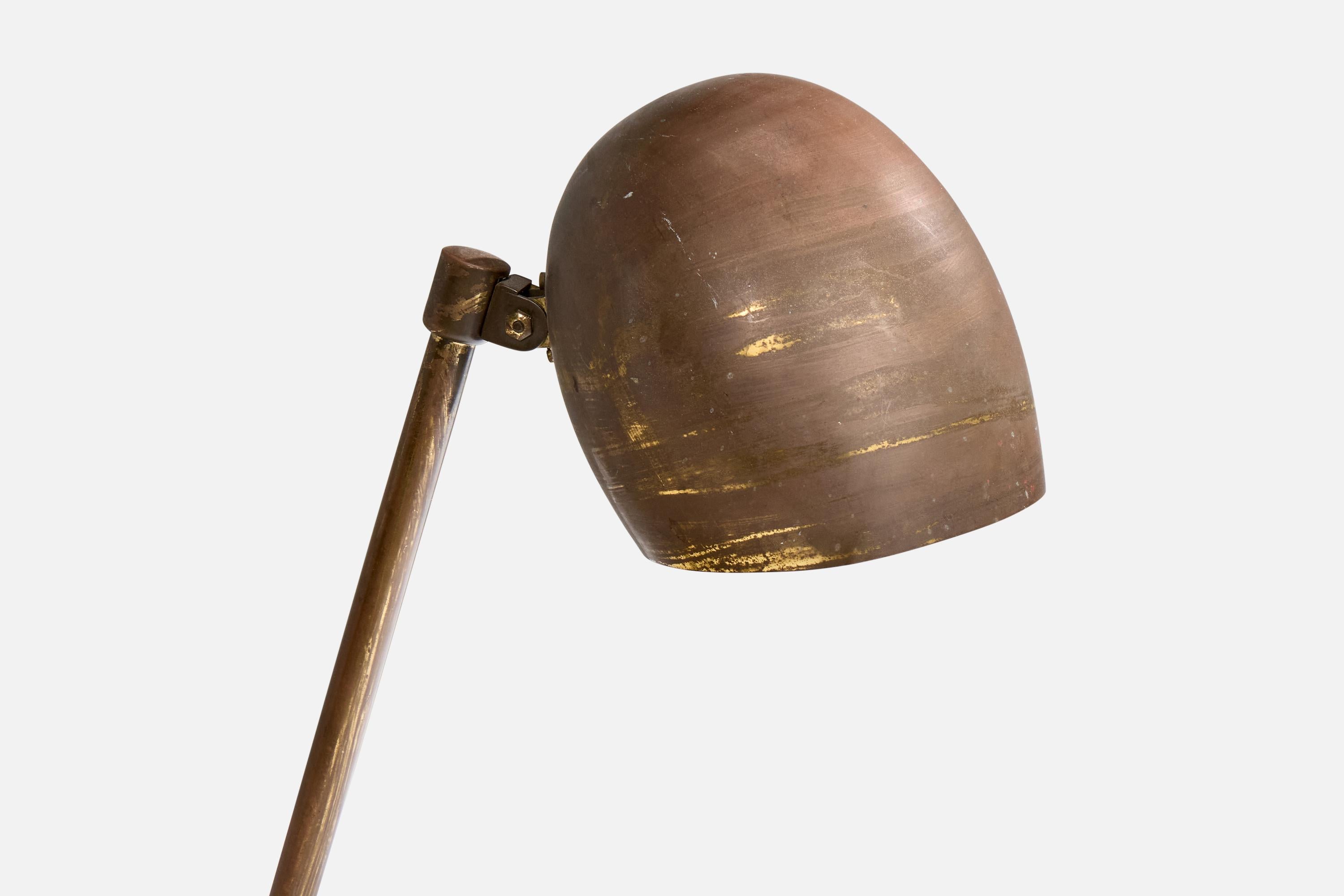 Mid-20th Century Italian Designer, Table Lamp, Brass, Italy, 1940s For Sale