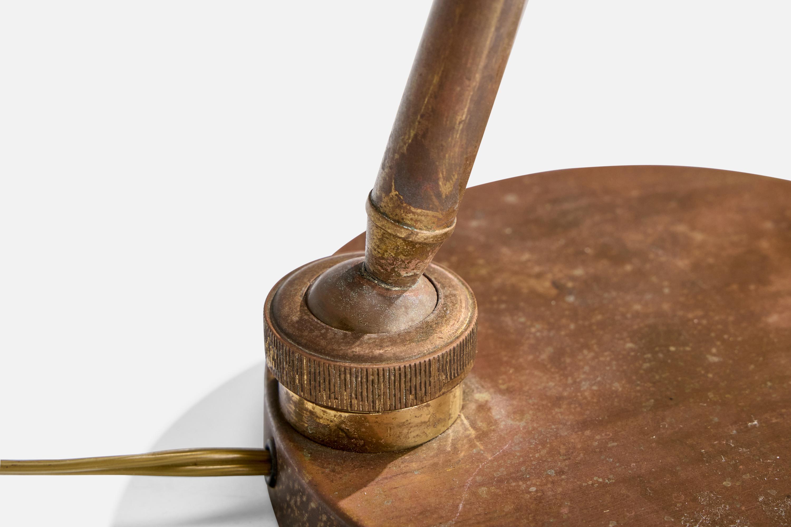 Italian Designer, Table Lamp, Brass, Italy, 1940s For Sale 5