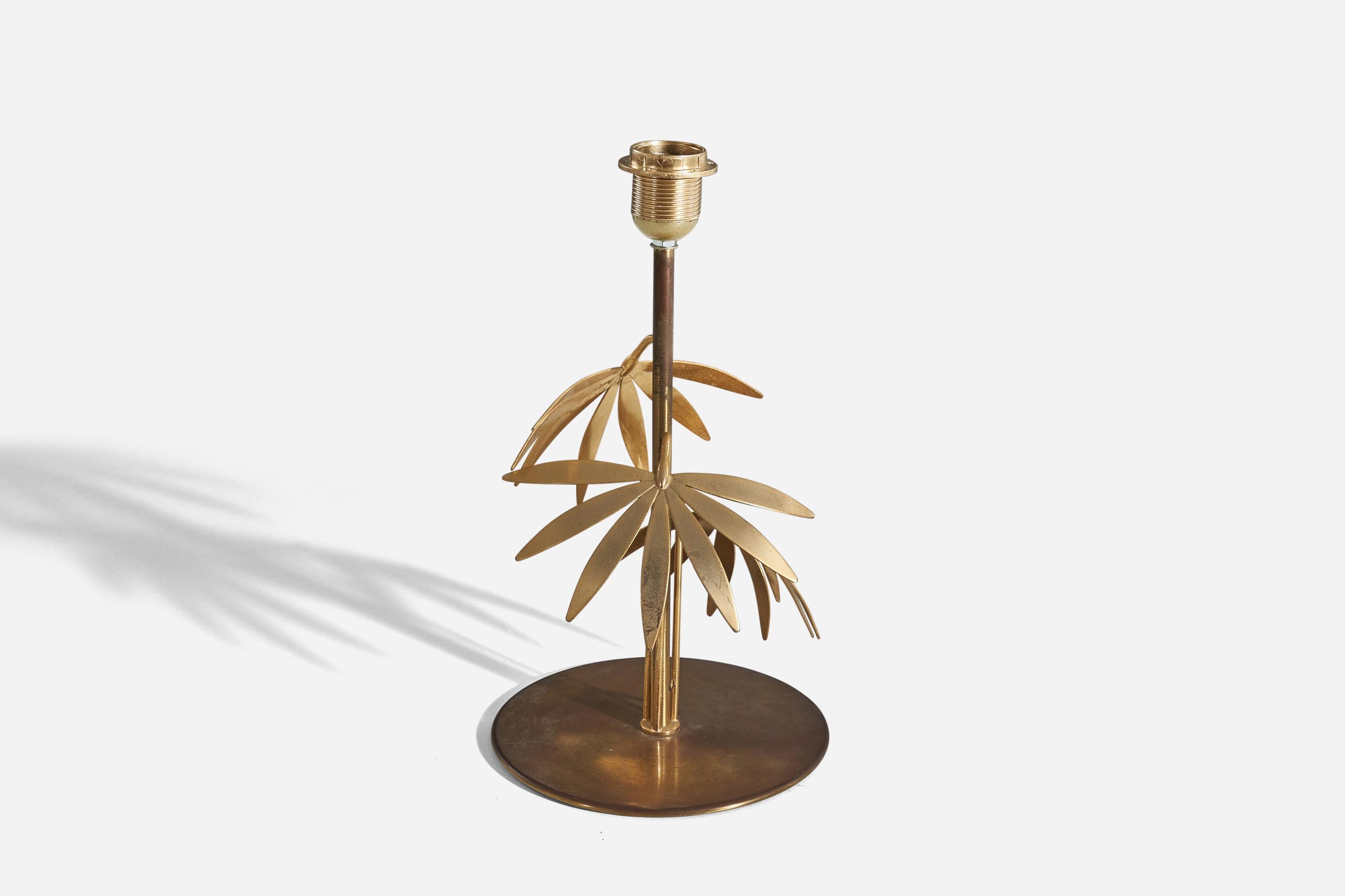 Late 20th Century Italian Designer, Table Lamp, Brass, Italy, 1970s For Sale