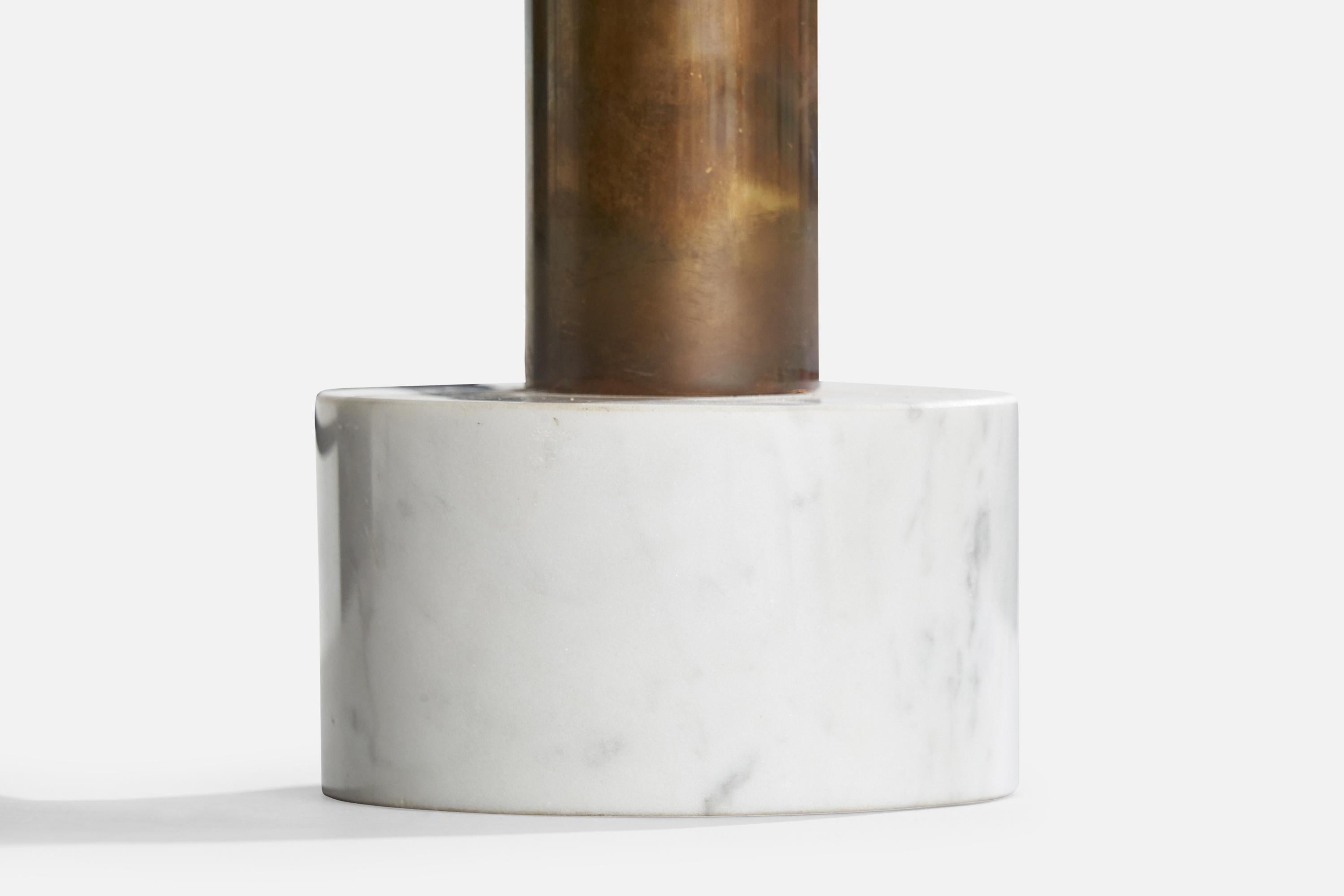 Italiano Lampada da tavolo di design italiano, ottone, marmo, carta, Italia, anni '50 in vendita