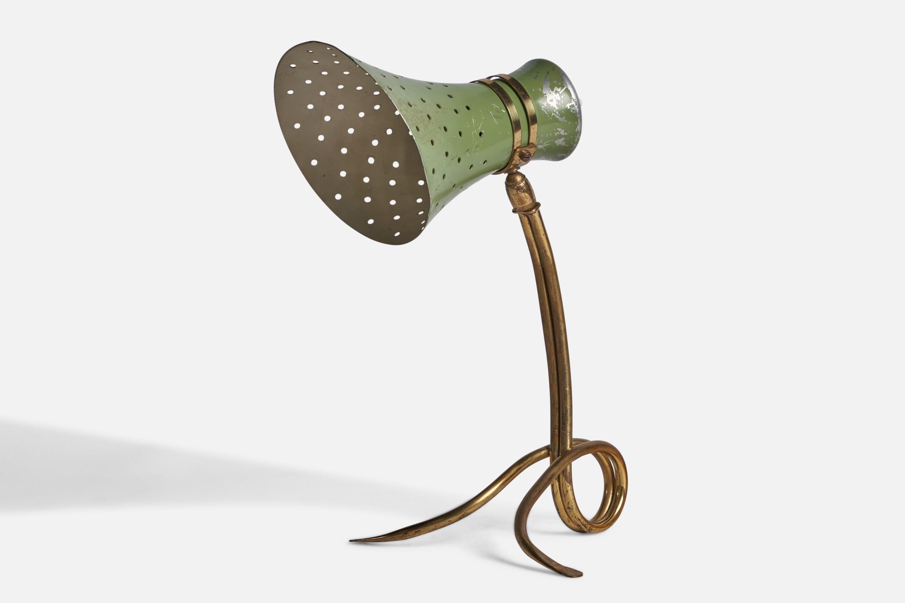 A brass and green-lacquered metal table lamp designed and produced in Italy, 1940s.
Overall Dimensions (inches): 12.5