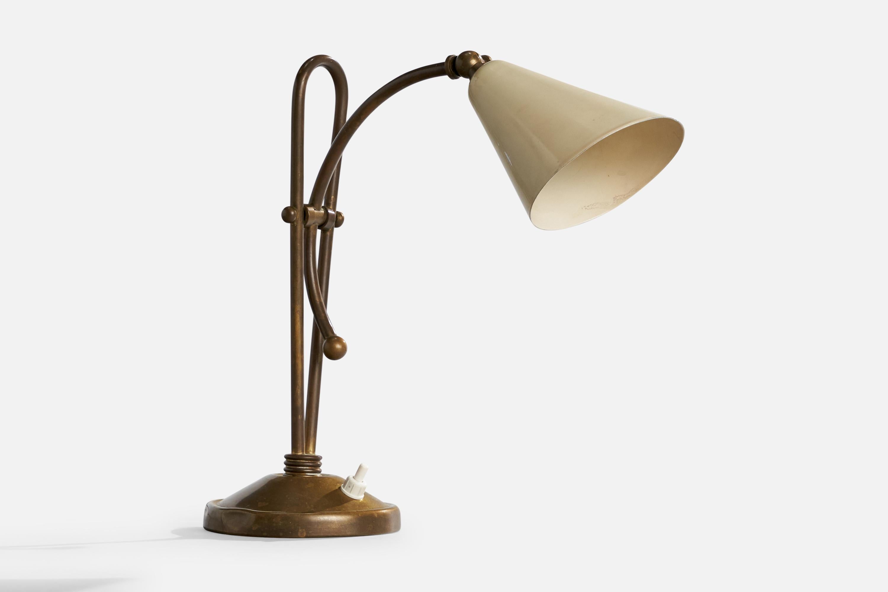 Scandinave moderne Créateur italien, lampe de bureau, laiton, métal, Italie, années 1940