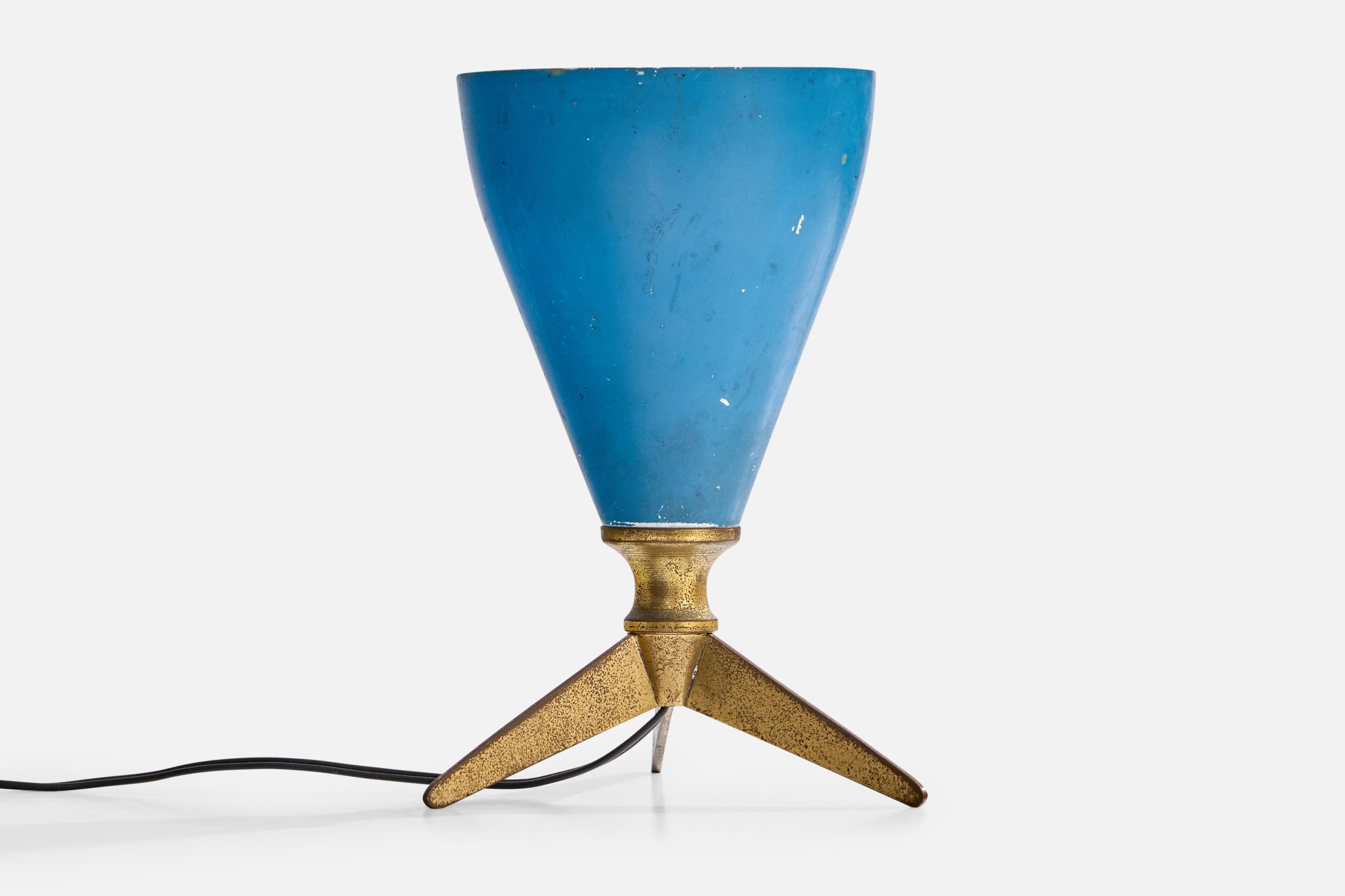Italian Designer, Table Lamp, Brass, Metal, Italy, 1950s In Good Condition For Sale In High Point, NC