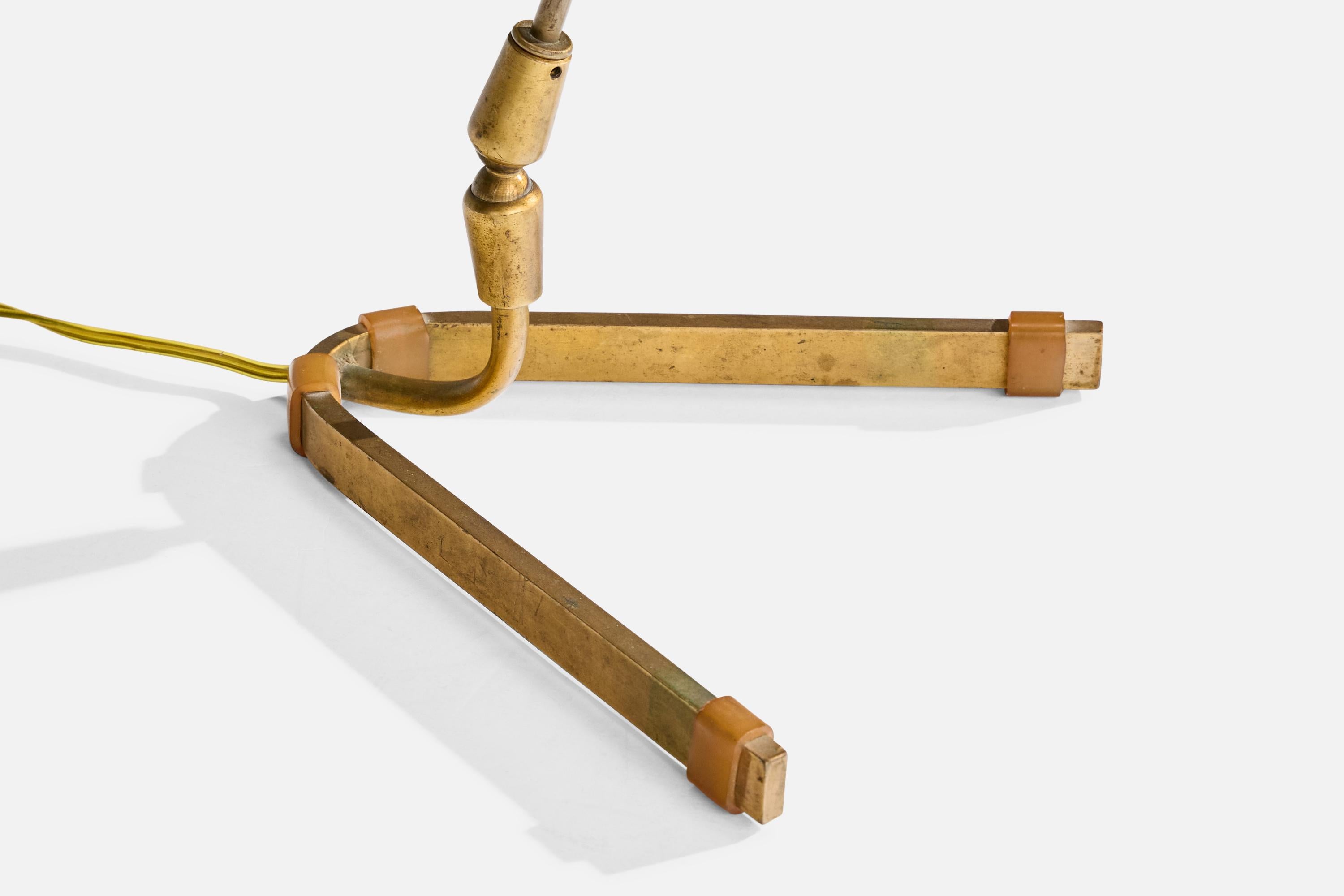 Italian Designer, Table Lamp, Brass, Metal, Italy, 1950s For Sale 4